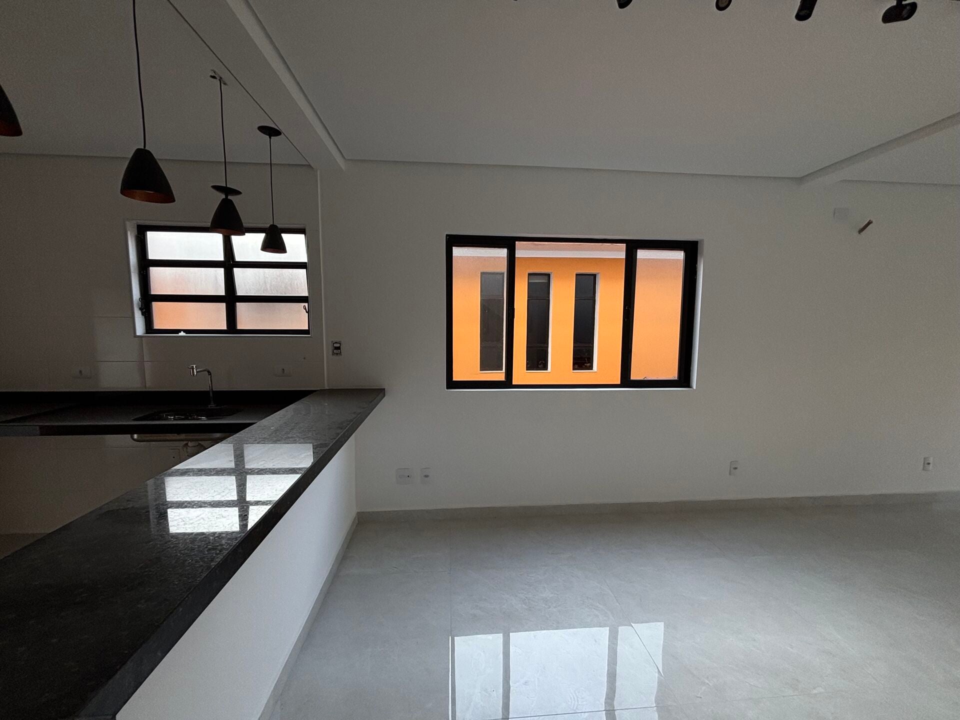 Casa sobreposta 1 · 3 dorm. — Cozinha