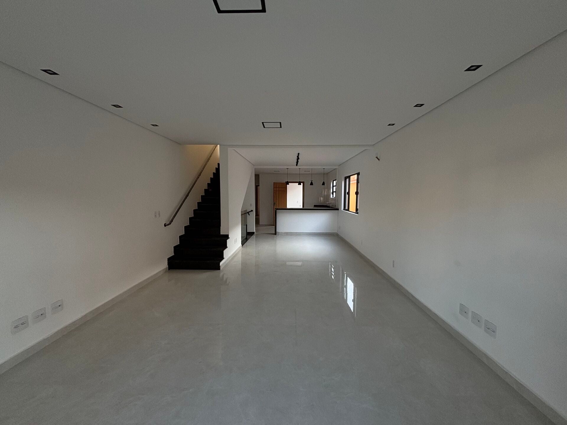 Casa sobreposta 1 · 3 dorm. — Circulação