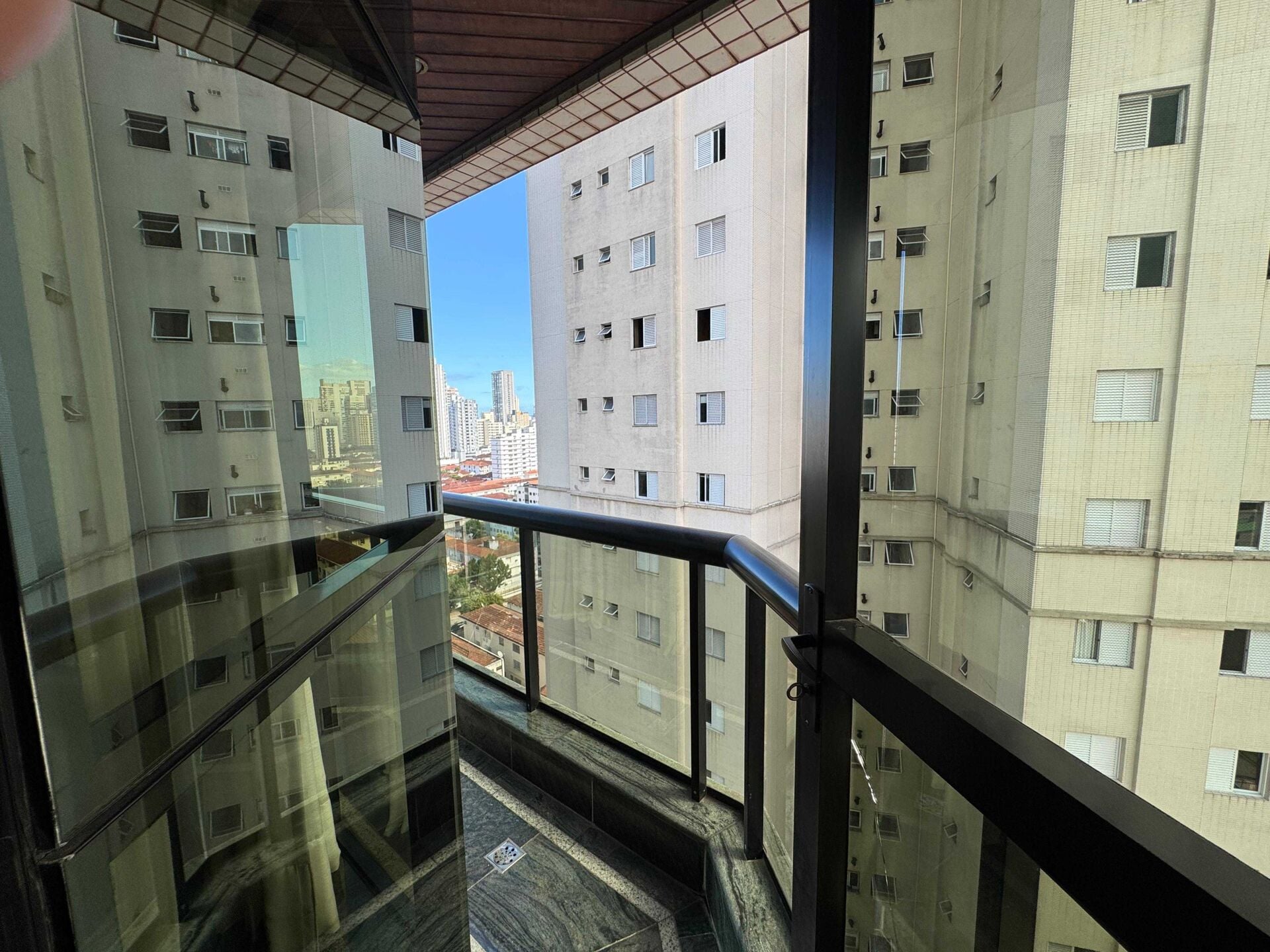Cobertura 122 · 3 dorm. — Varanda
