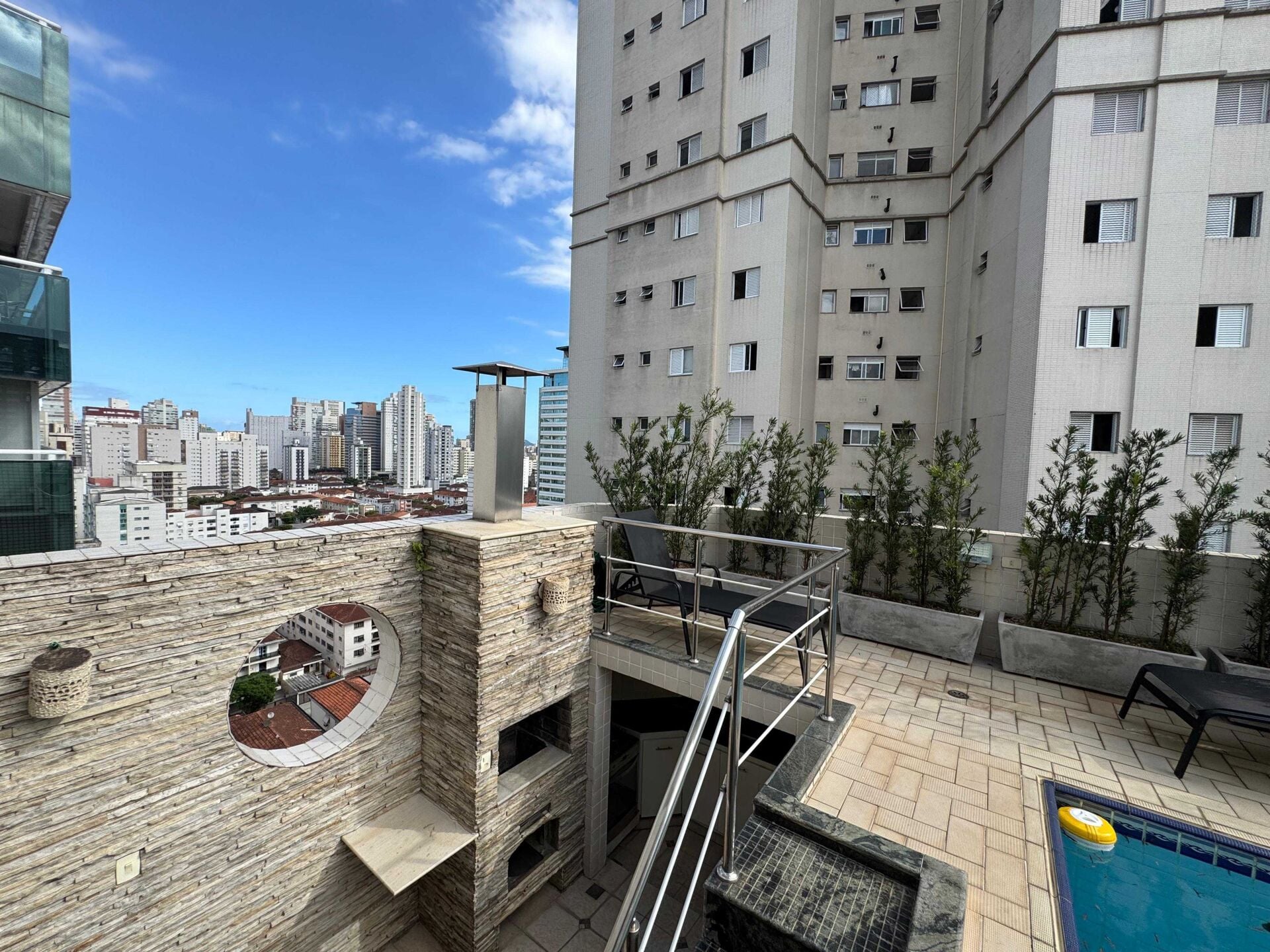 Cobertura 122 · 3 dorm. — Varanda