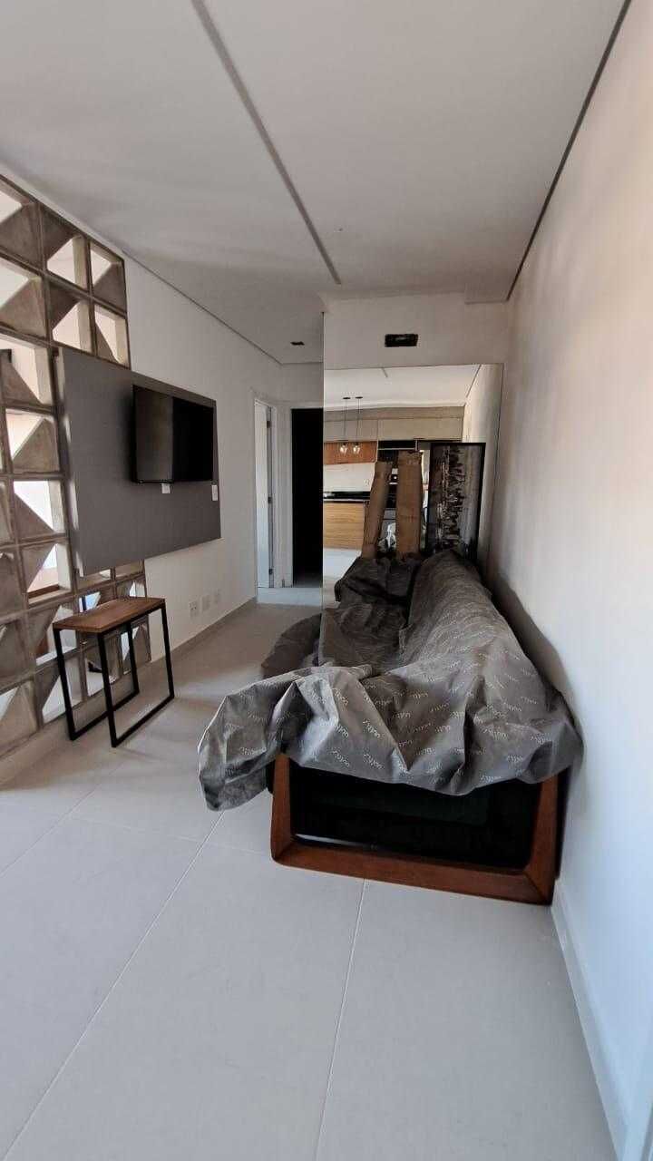 Apartamento 82 · 2 dorm. — Sala