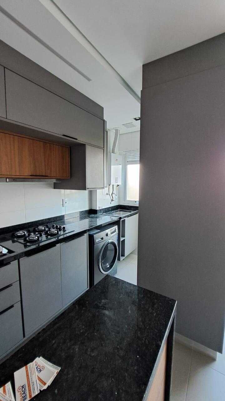 Apartamento 82 · 2 dorm. — Cozinha