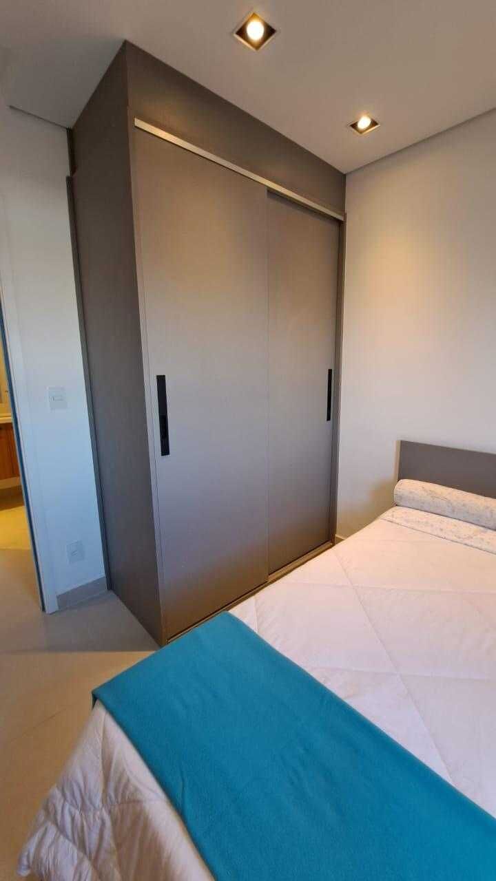Apartamento 82 · 2 dorm. — Suíte