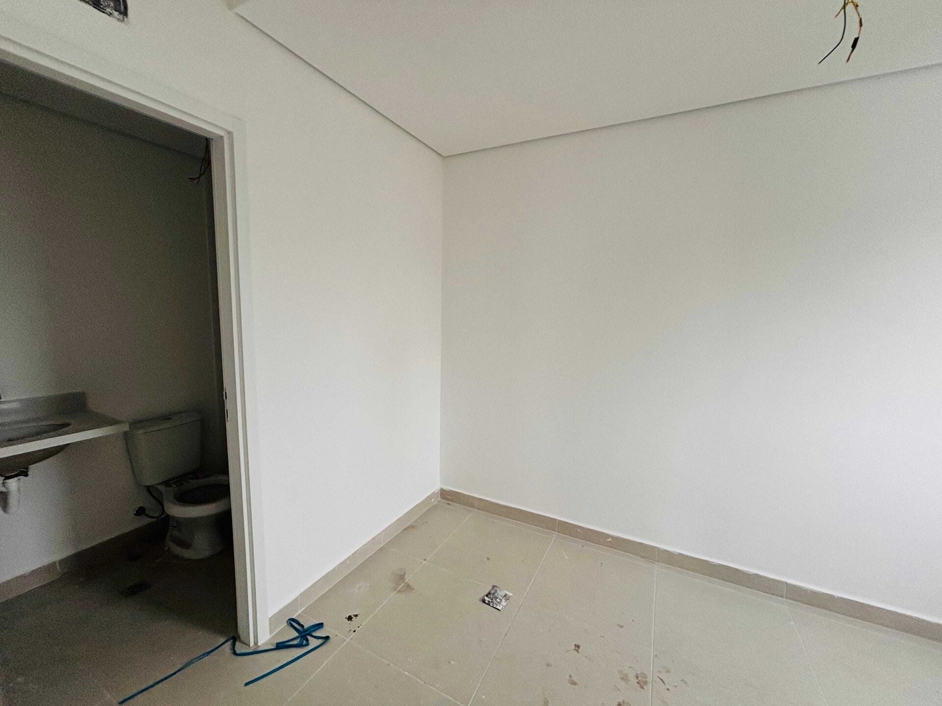 Apartamento 101 · 2 dorm. — Suíte