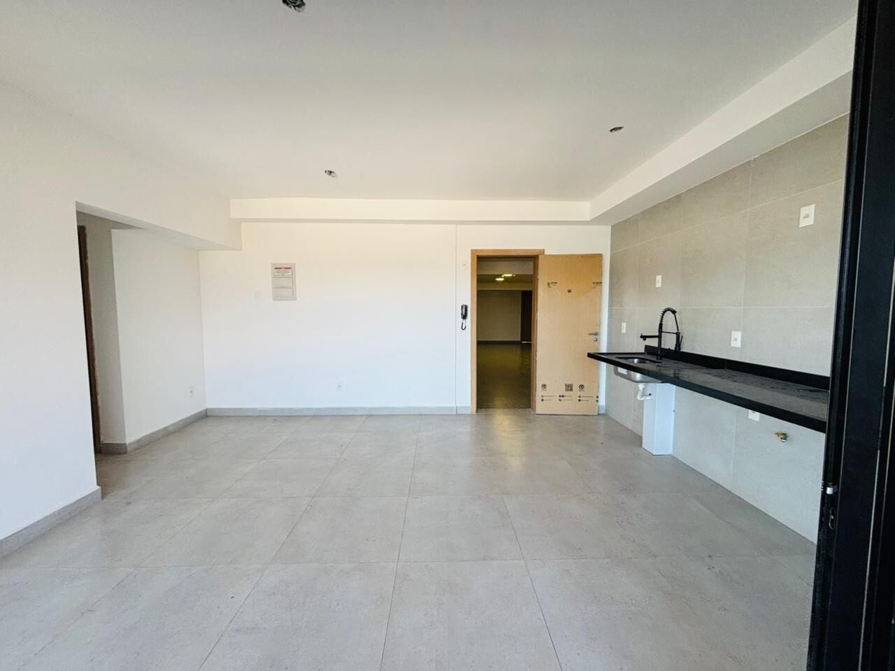 Apartamento 172 · 2 dorm. — Sala