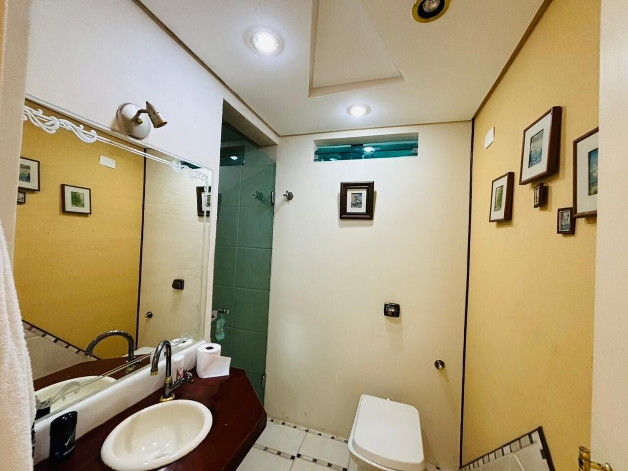 Apartamento 15A · 3 dorm. — Banheiro suite