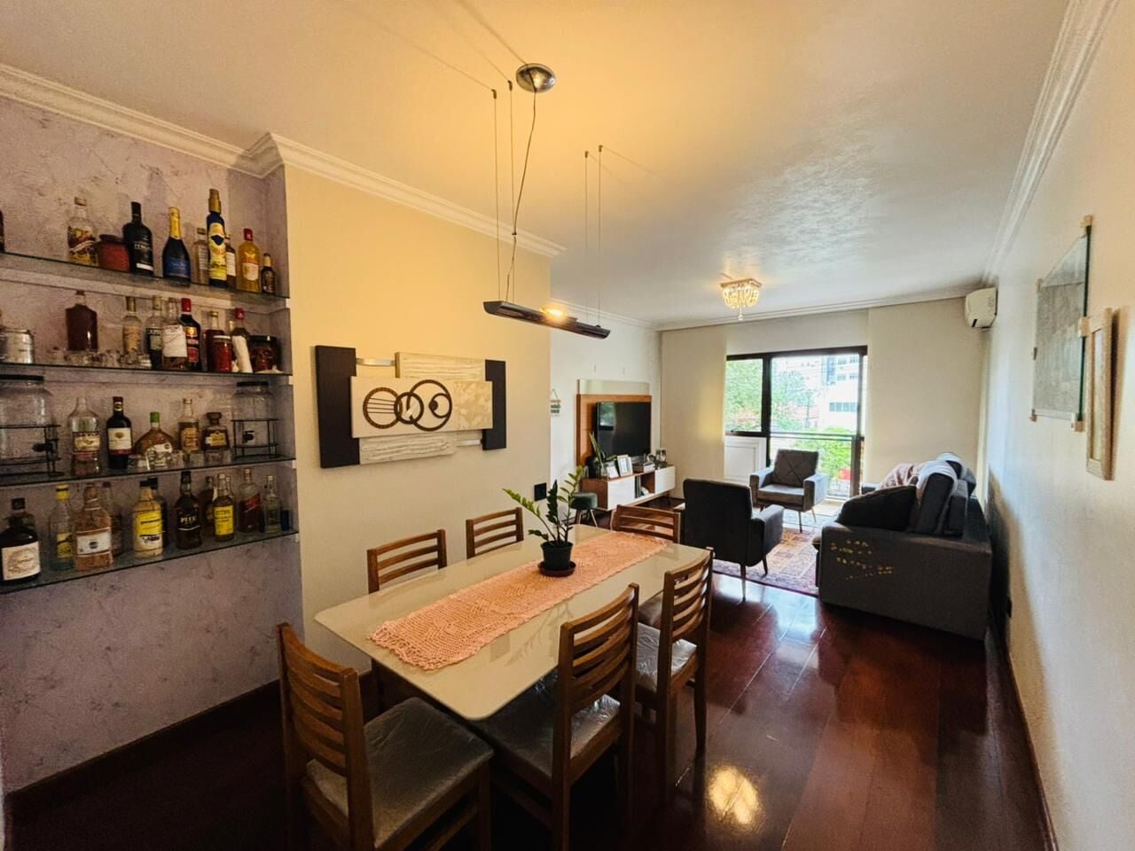 Apartamento 11 · 3 dorm. — Sala de jantar