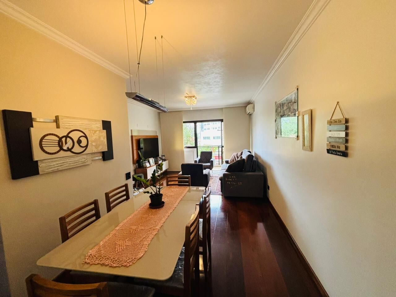 Apartamento 11 · 3 dorm. — Sala de jantar