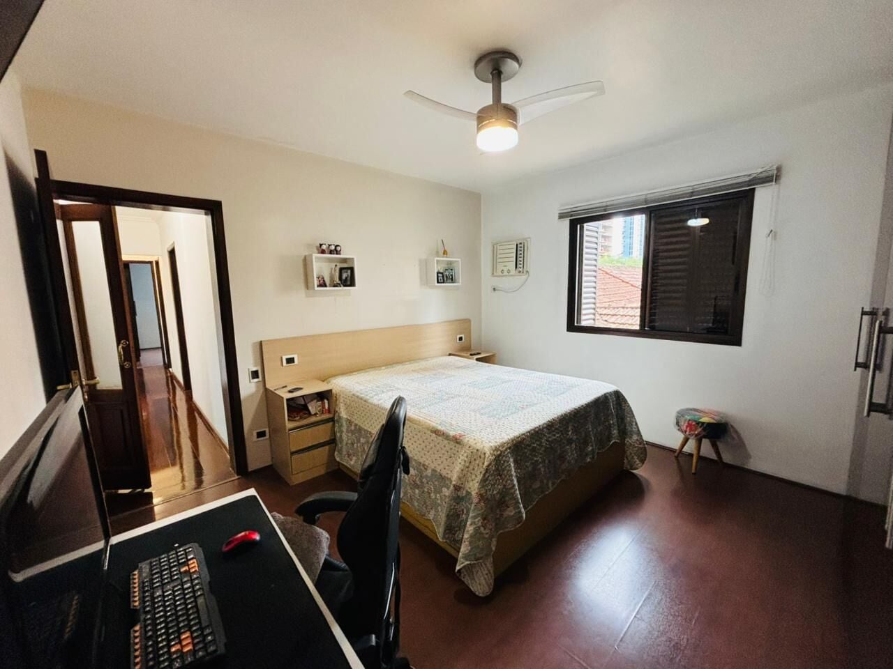 Apartamento 11 · 3 dorm. — Suíte