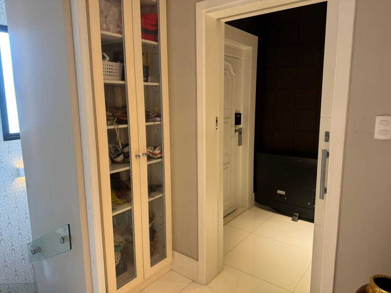 Apartamento duplex 22 · 4 dorm. — Closet