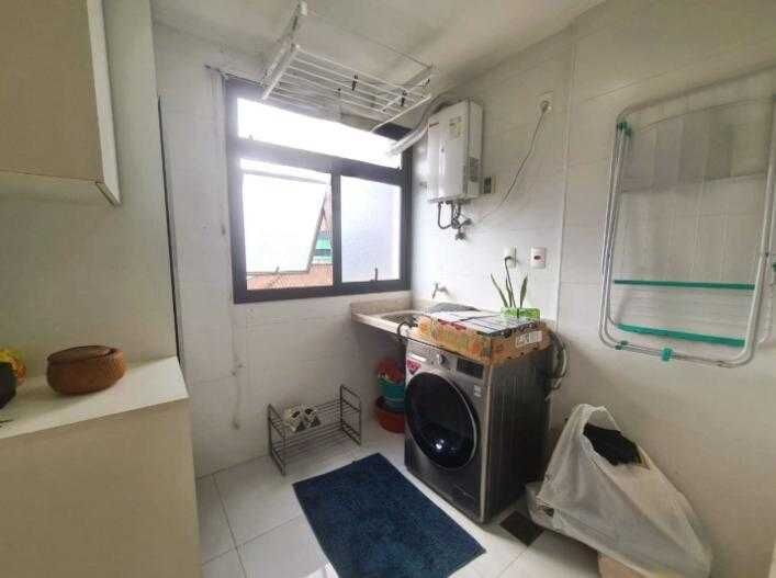 Apartamento duplex 22 · 4 dorm. — Área de serviço