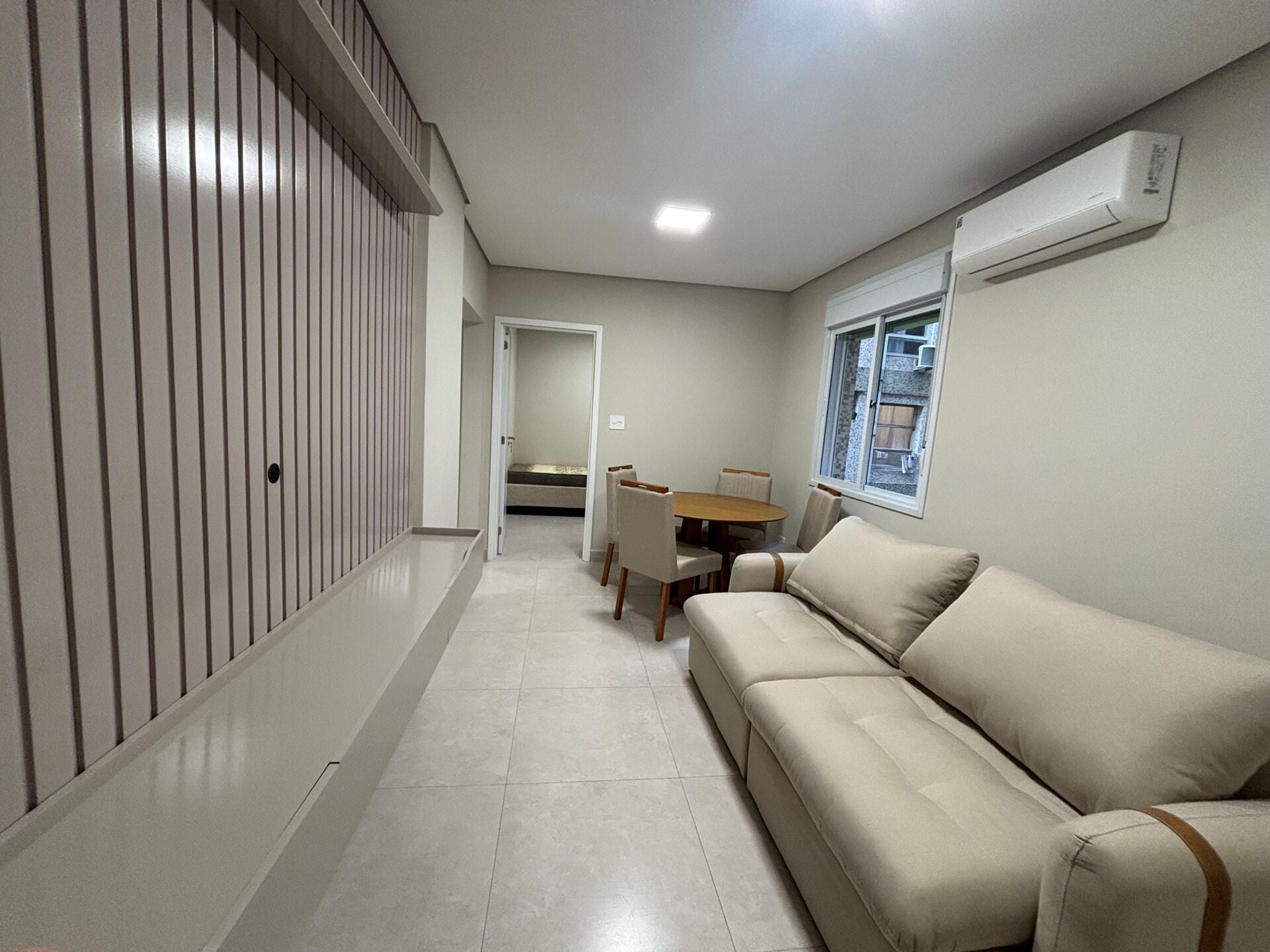 Apartamento 91 · 2 dorm. — Sala