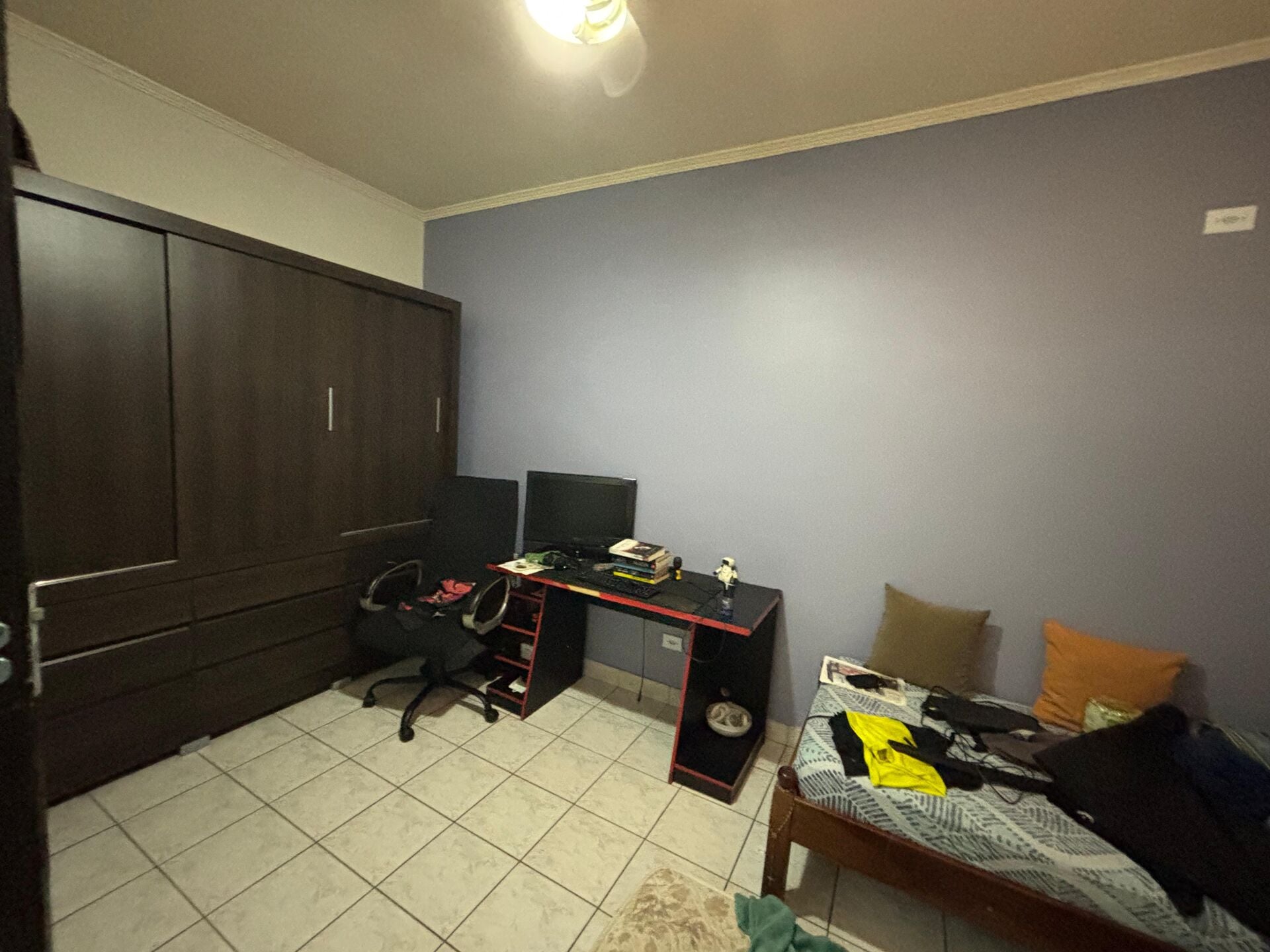 Casa com edícula · 2 dorm. — Quarto 1