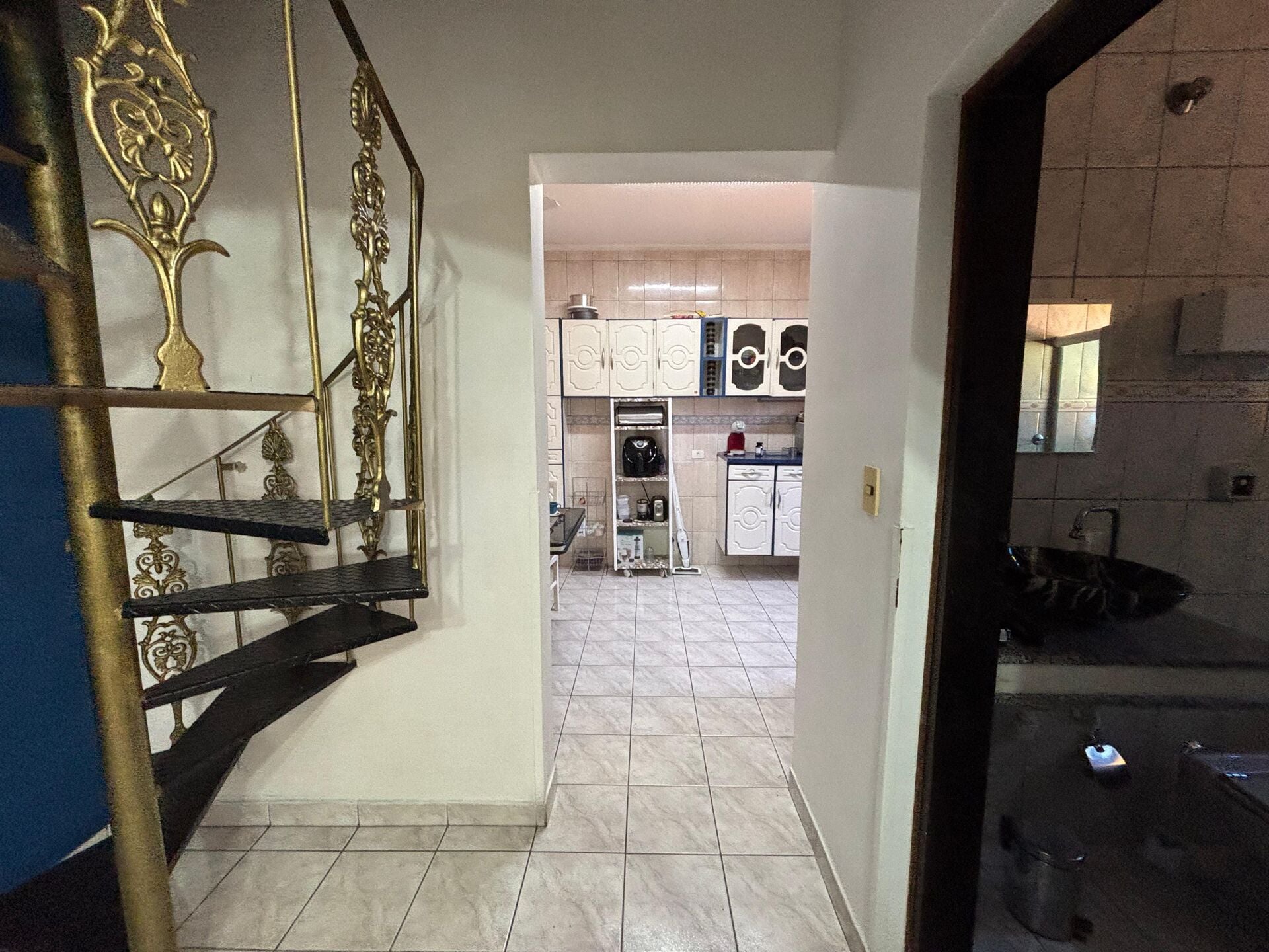 Casa com edícula · 2 dorm. — Circulação