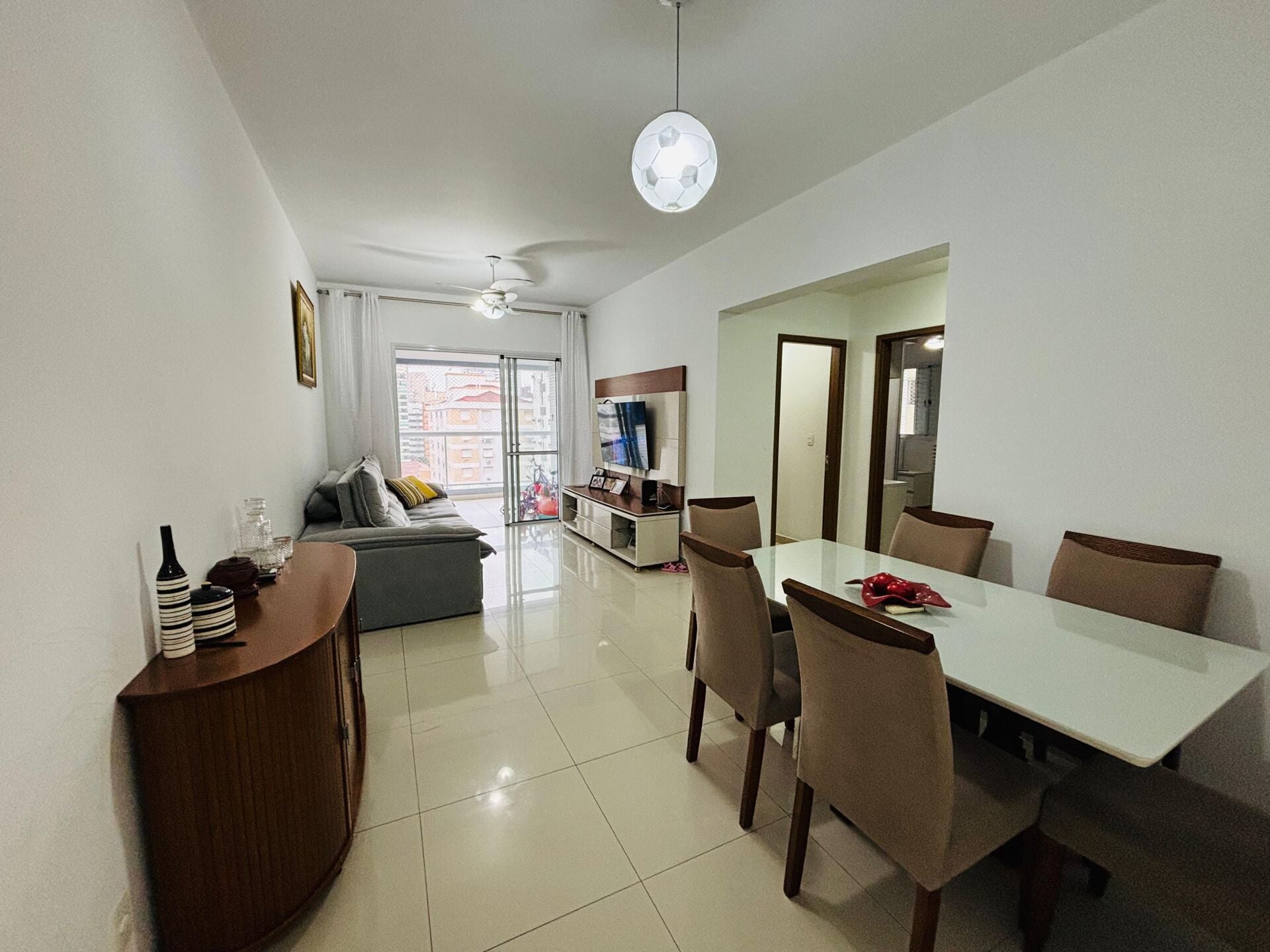 Apartamento 92 · 3 dorm. — Sala