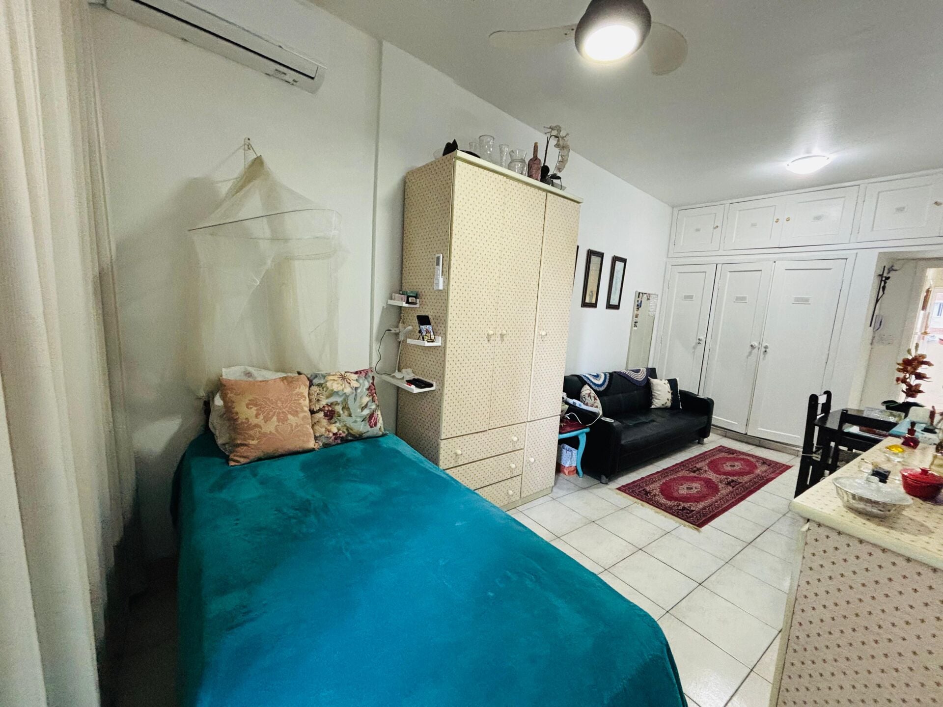 Kitnet 74 · 1 dorm. — Quarto