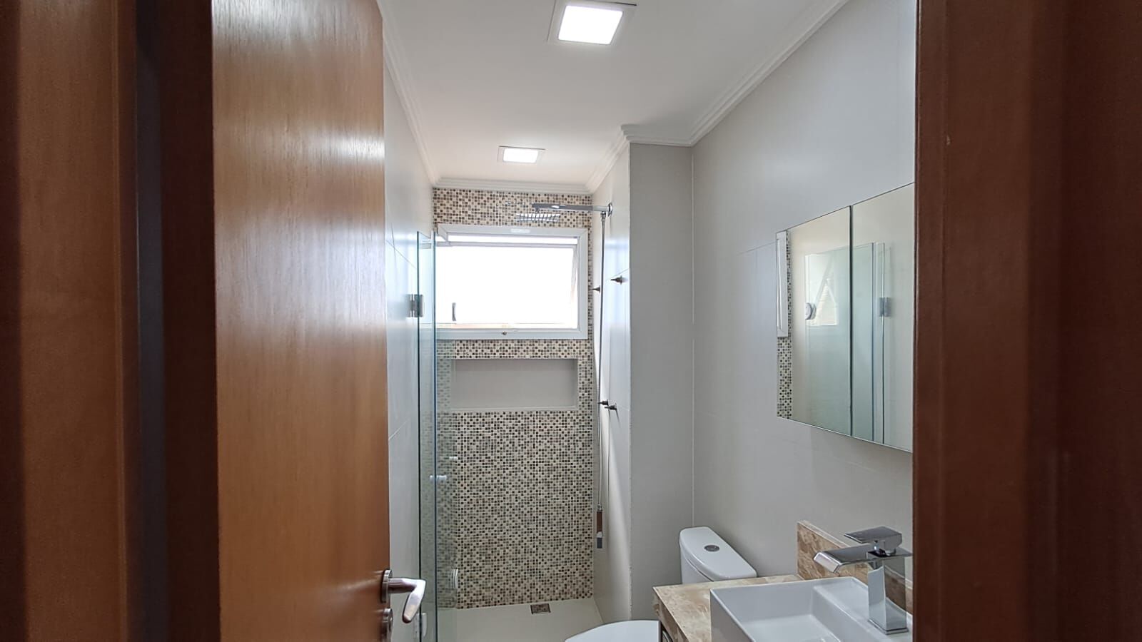 Apartamento 74 · 3 dorm. — Banheiro
