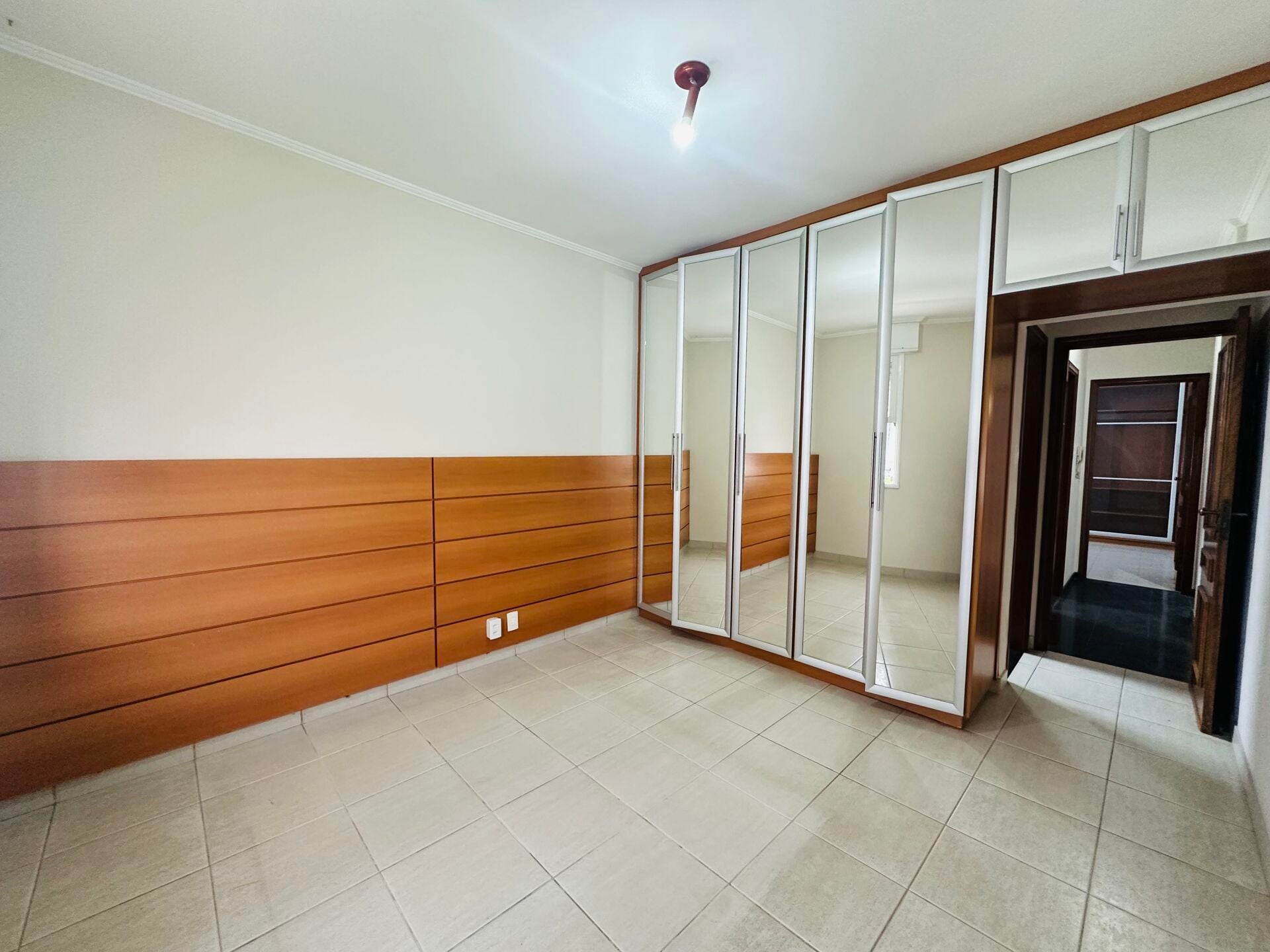 Apartamento 62 · 3 dorm. — Quarto 1