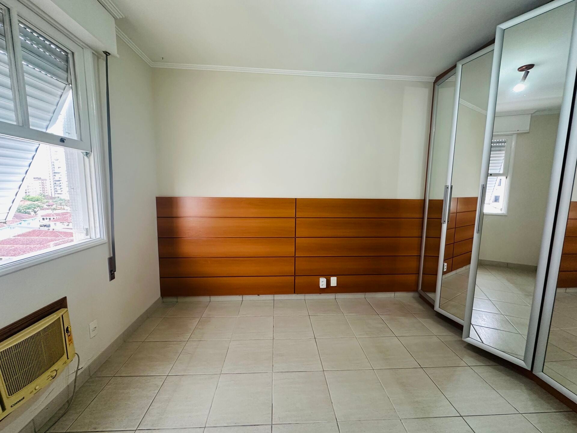 Apartamento 62 · 3 dorm. — Quarto 1