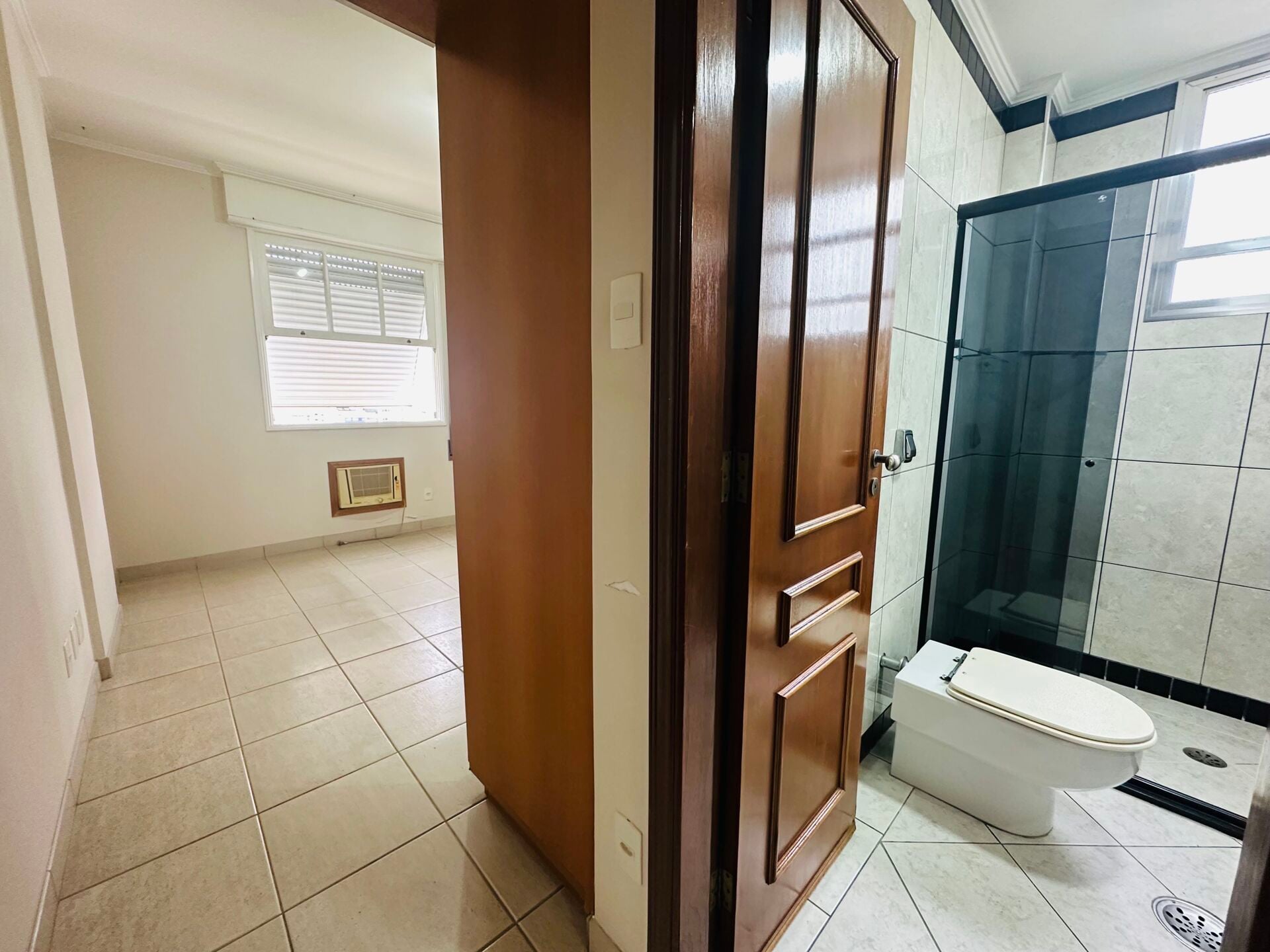 Apartamento 62 · 3 dorm. — Banheiro