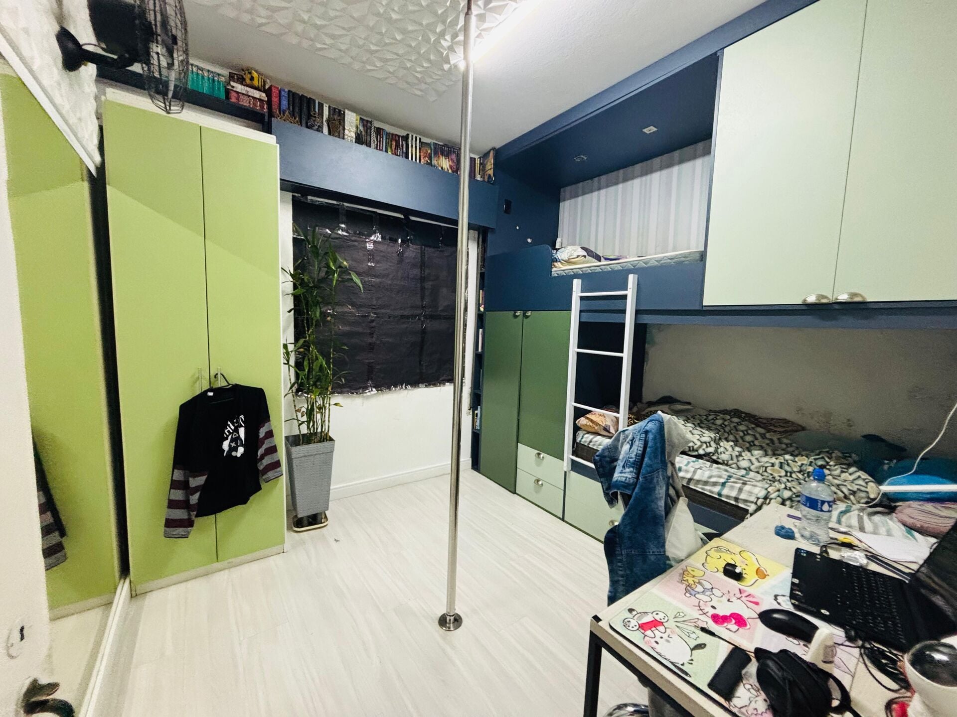Apartamento 24 · 1 dorm. — Quarto