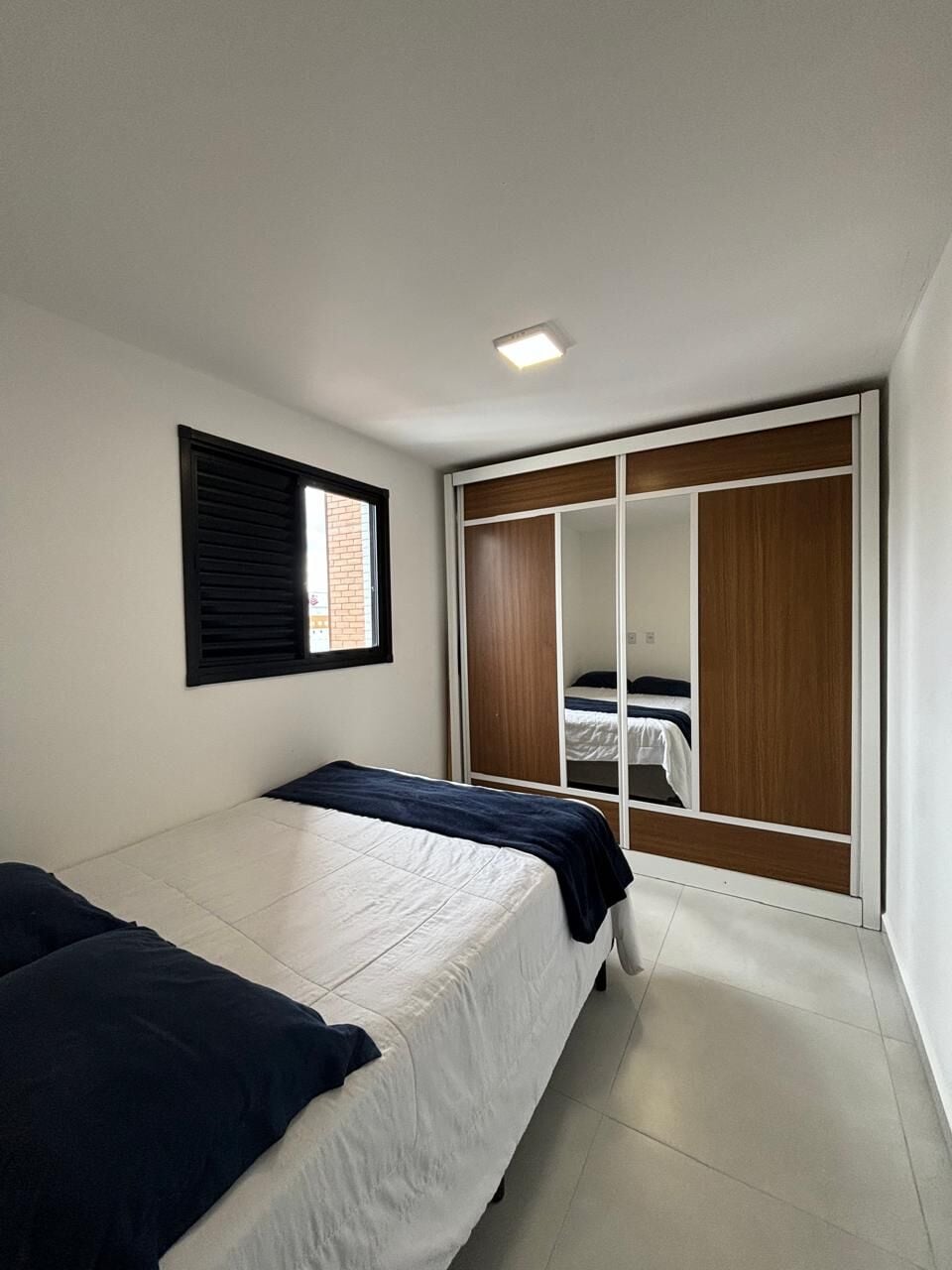 Apartamento 113 · 2 dorm. — Suíte