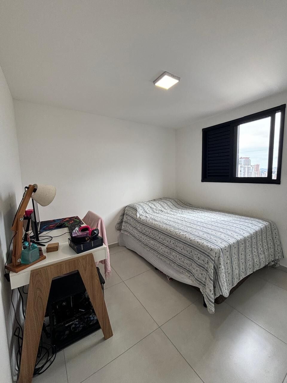 Apartamento 113 · 2 dorm. — Quarto