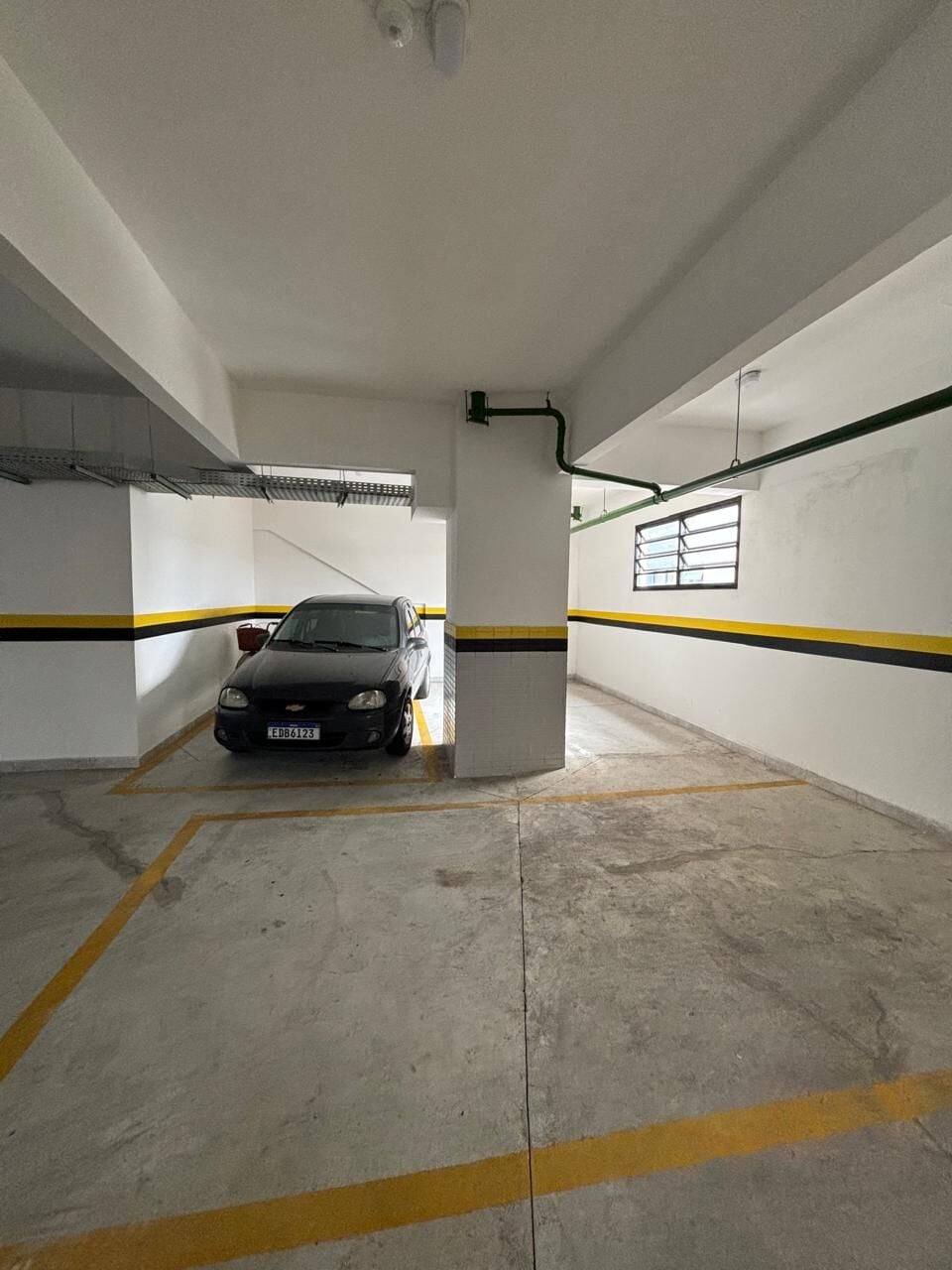 Apartamento 113 · 2 dorm. — Garagem