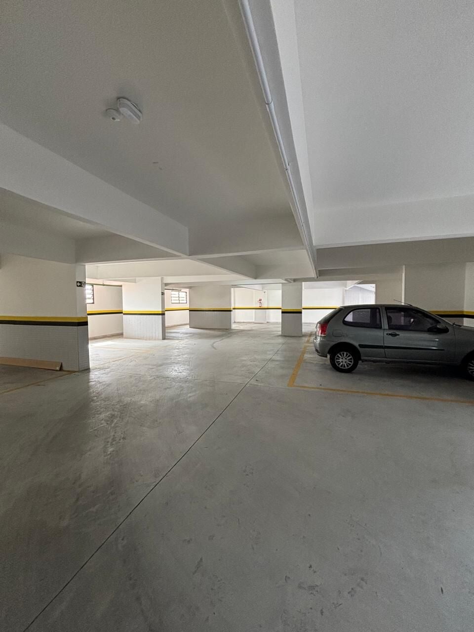 Apartamento 113 · 2 dorm. — Garagem