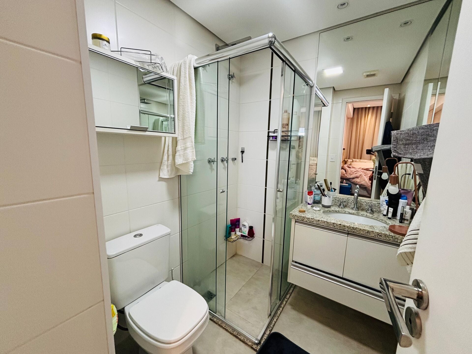 Apartamento 182 · 2 dorm. — Banheiro