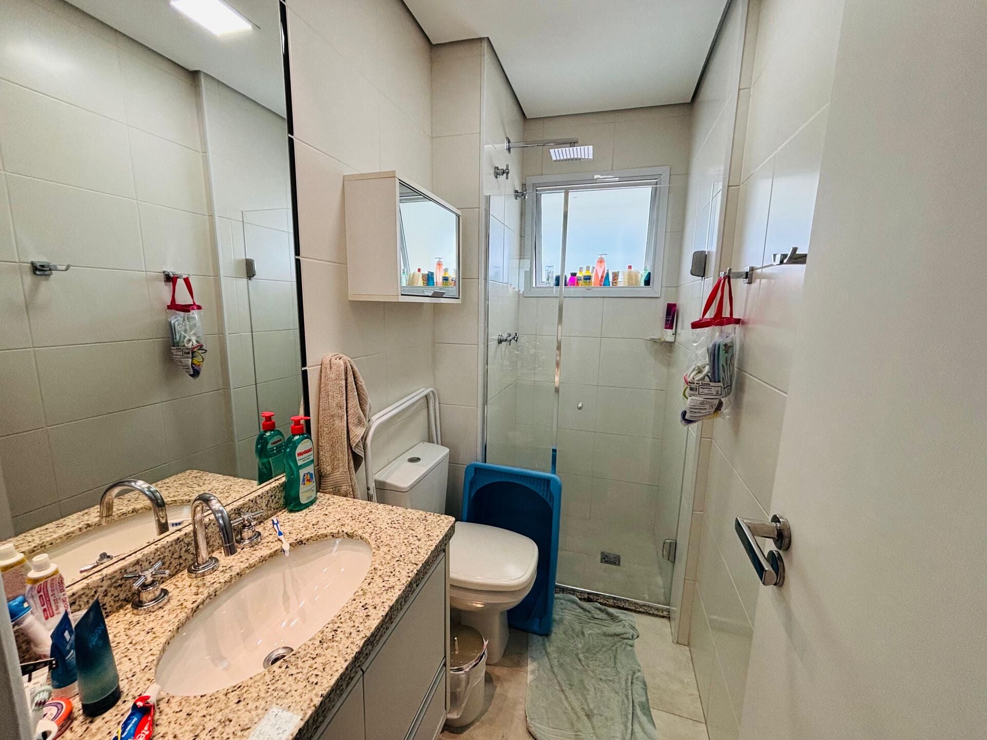 Apartamento 182 · 2 dorm. — Banheiro