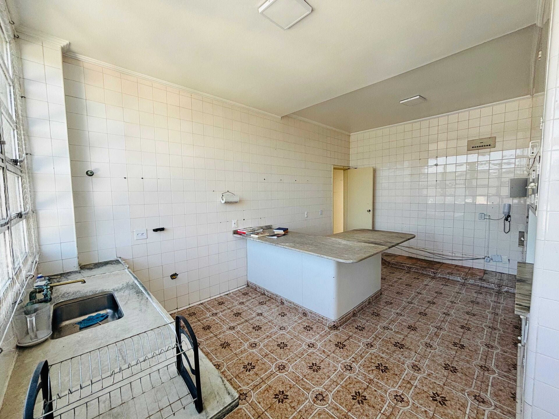 Apartamento 20A · 4 dorm. — Cozinha