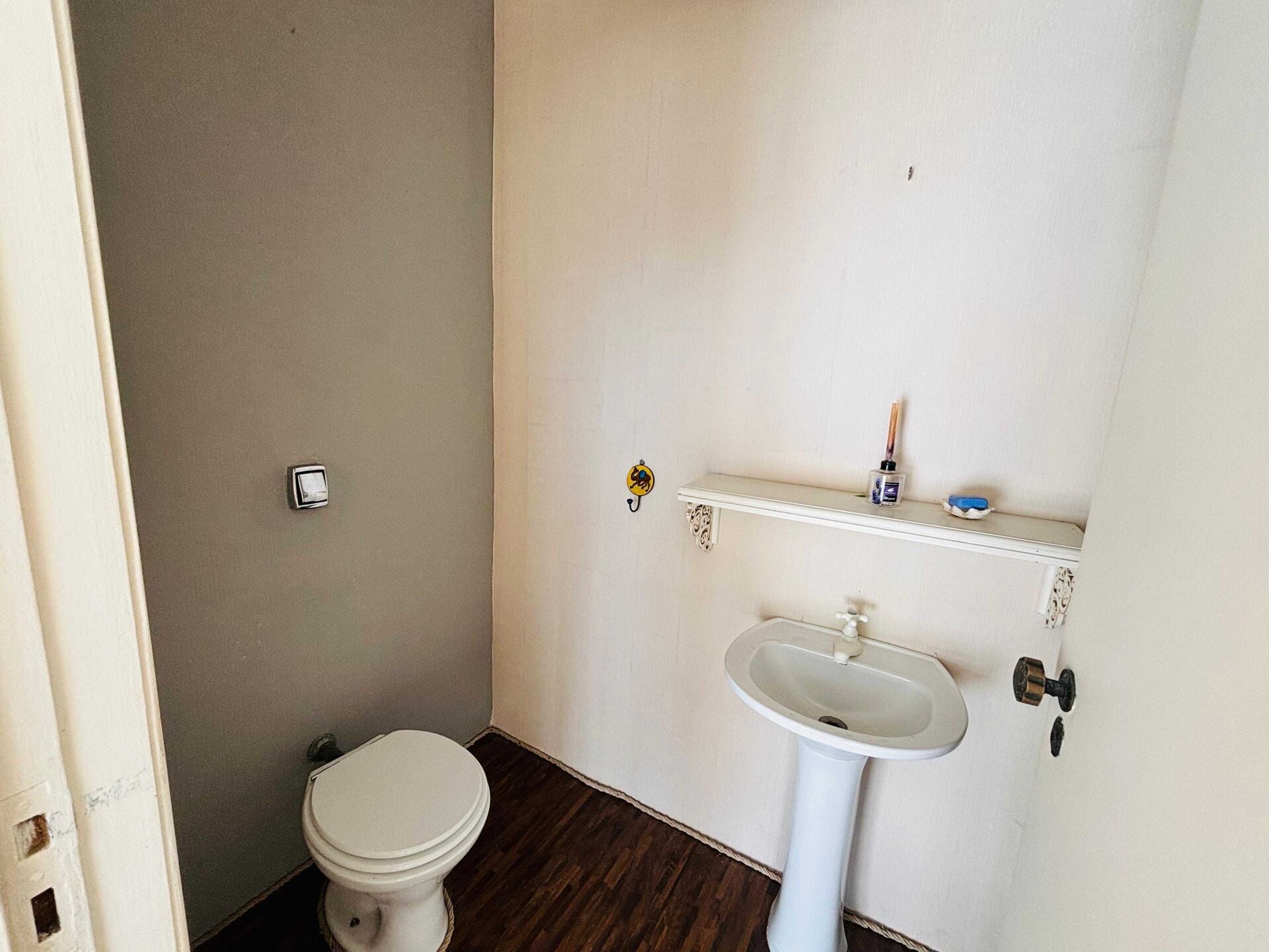 Apartamento 20A · 4 dorm. — Banheiro