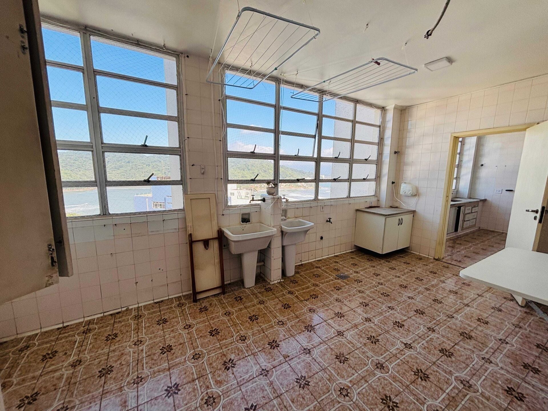 Apartamento 20A · 4 dorm. — Área de serviço