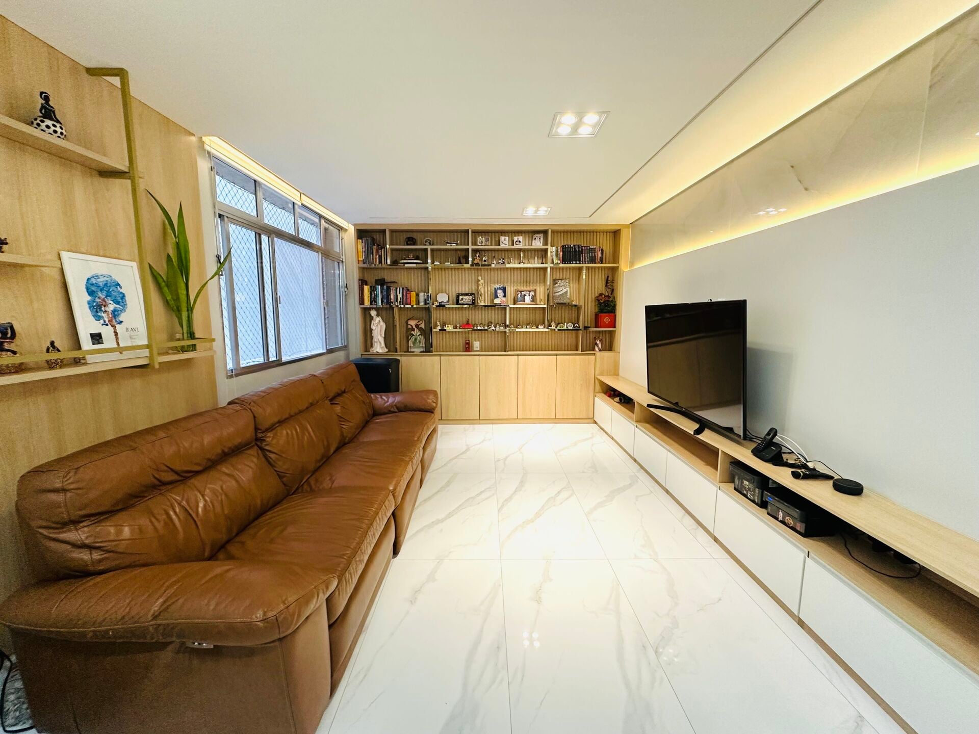 Apartamento 53 · 3 dorm.