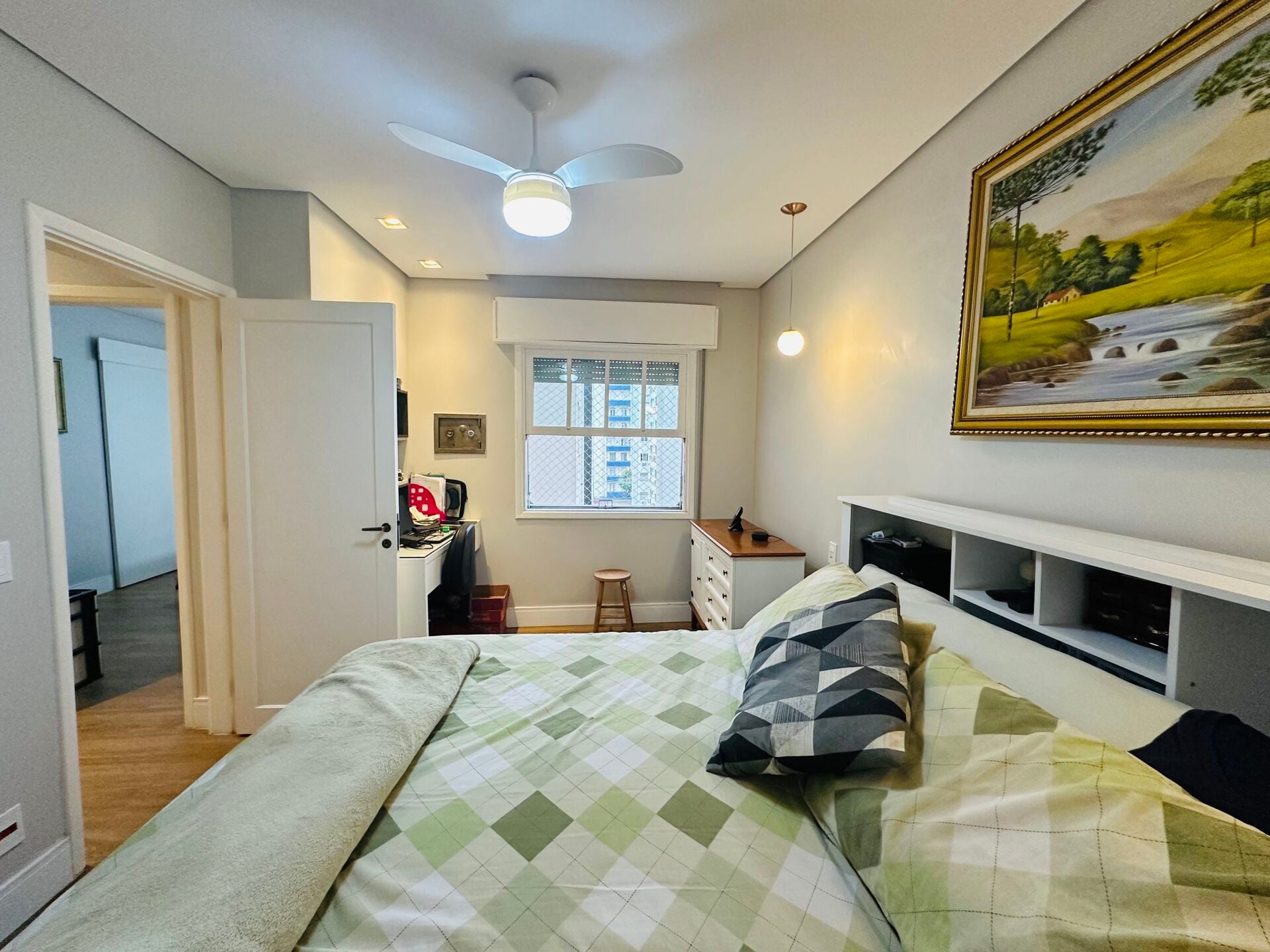 Apartamento 53 · 3 dorm. — Quarto