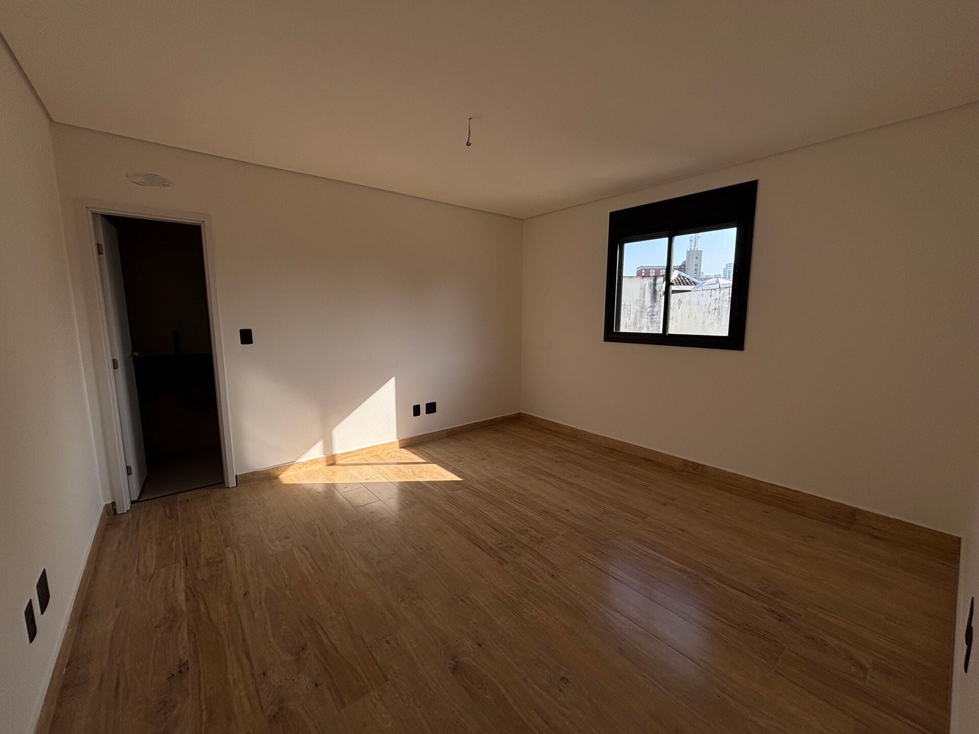 Casa duplex (Casa 2) · 3 dorm. — Quarto