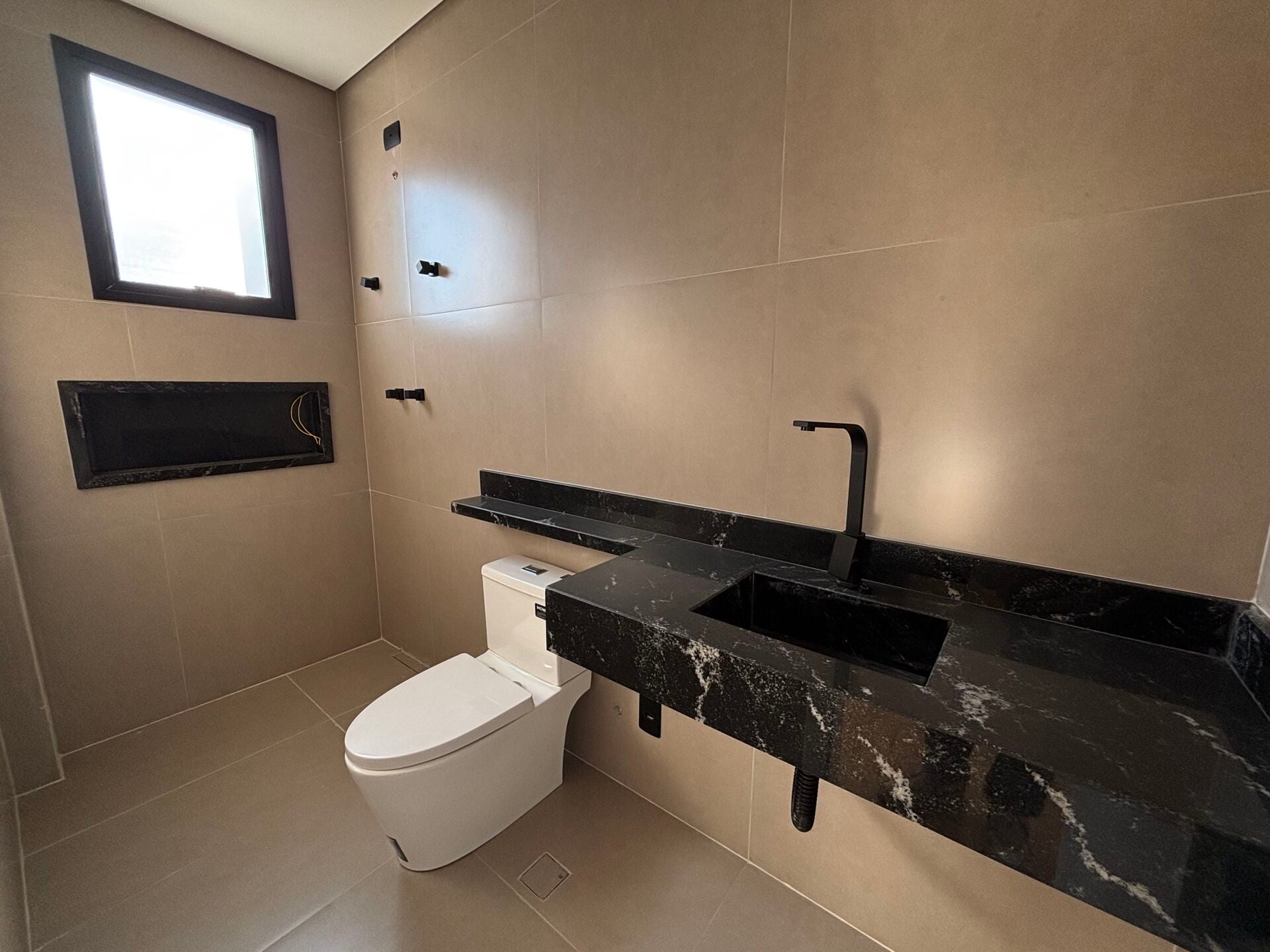 Casa duplex (Casa 2) · 3 dorm. — Banheiro