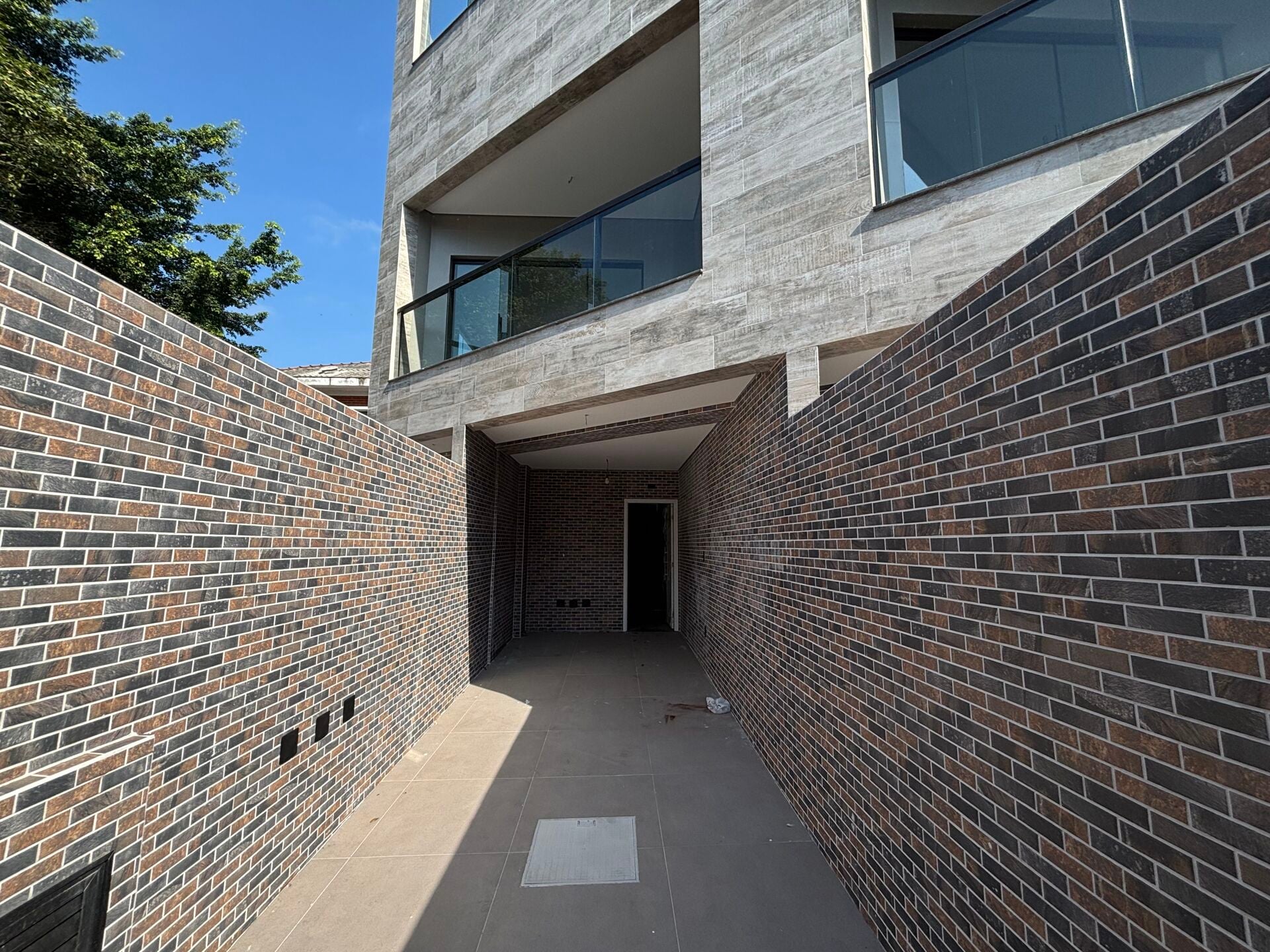 Casa sobreposta · 3 dorm.