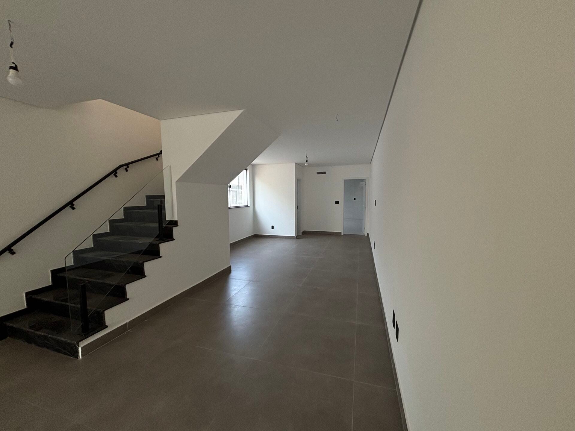 Casa sobreposta · 3 dorm. — Sala