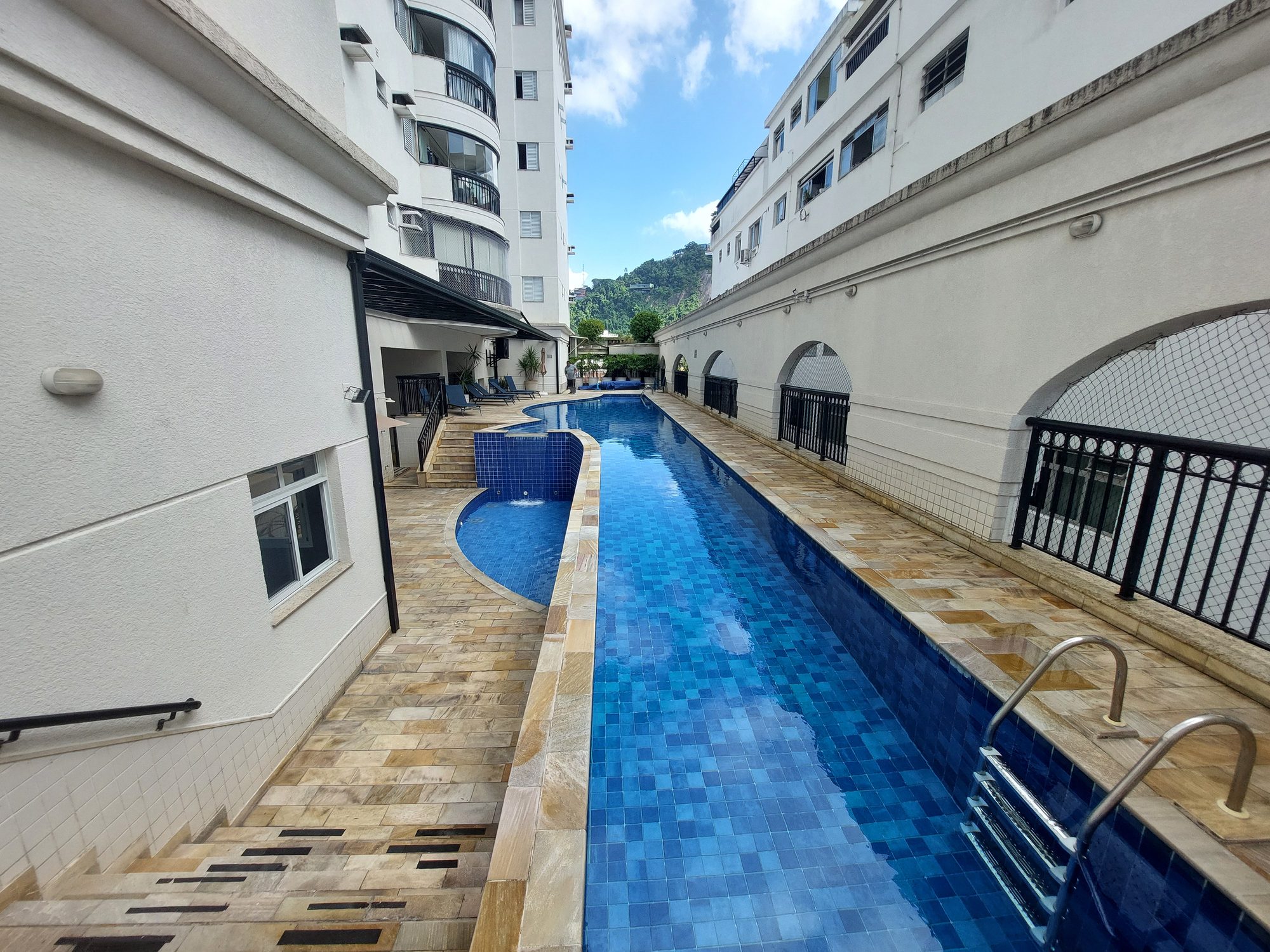 Apartamento · 3 dorm. — Lazer