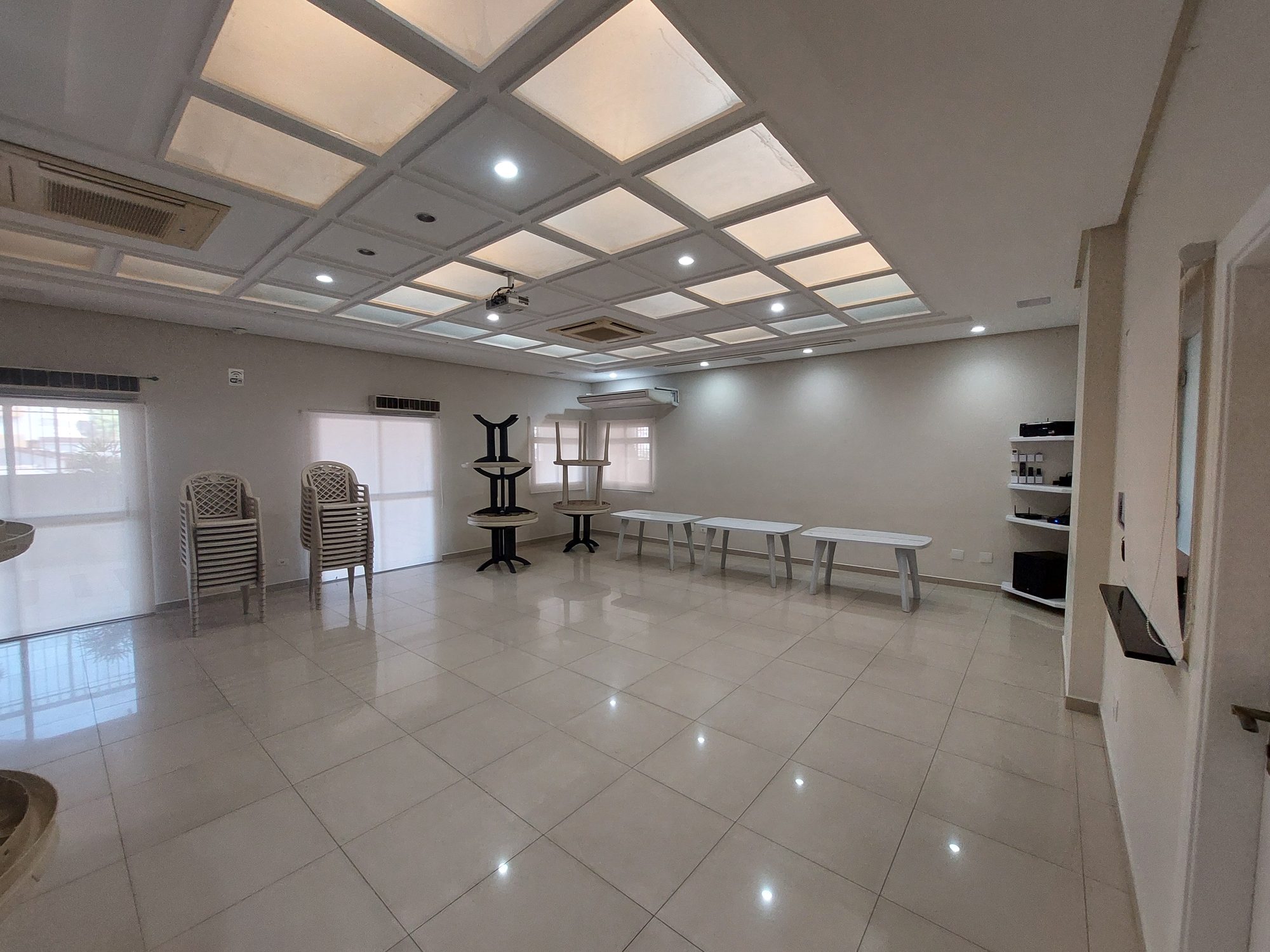 Apartamento · 3 dorm. — Sala de festas