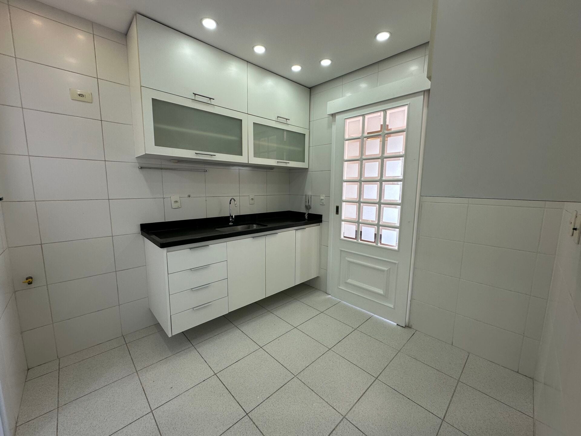 Apartamento 152 · 3 dorm. — Cozinha