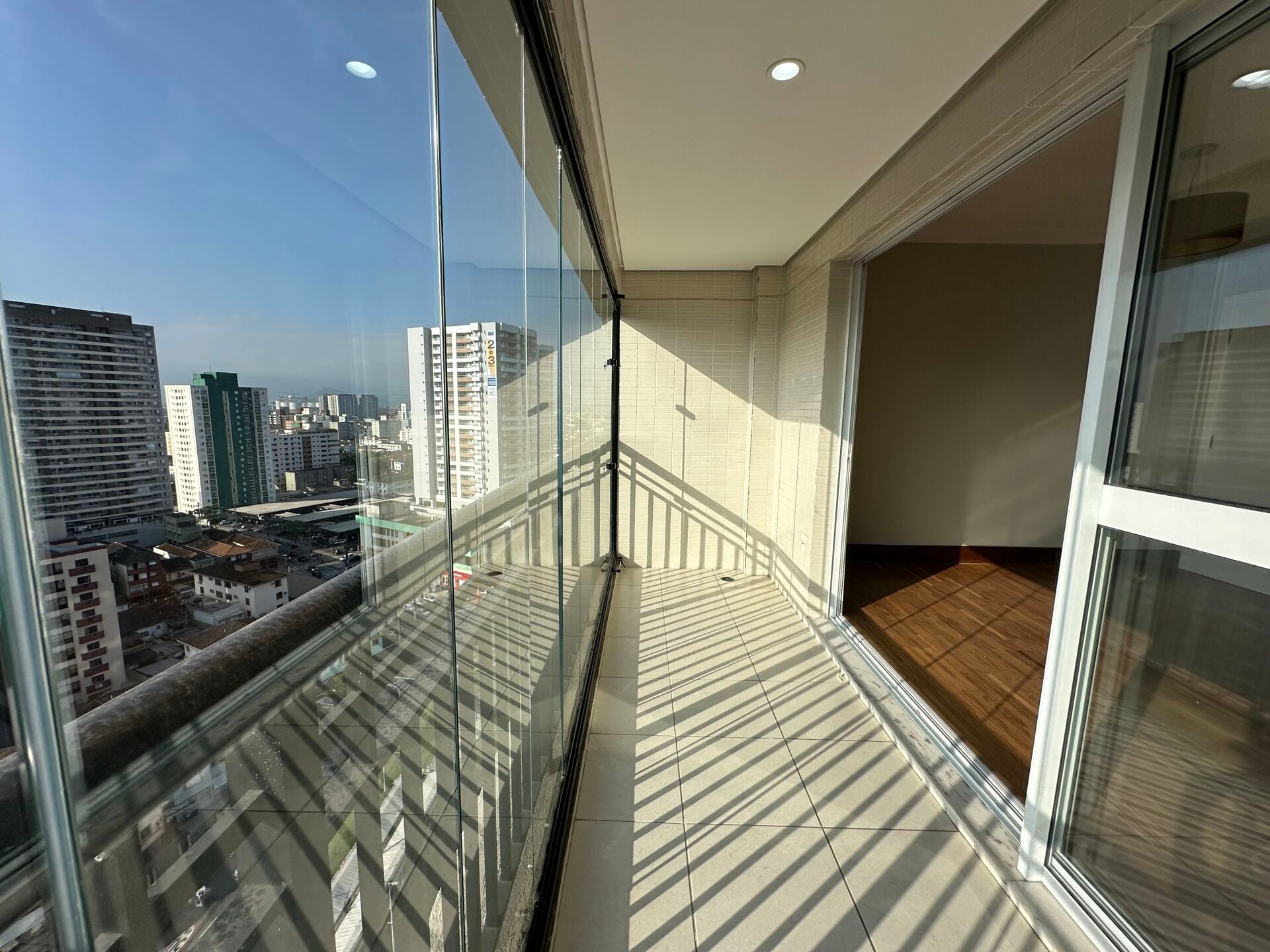 Apartamento 152 · 3 dorm. — Varanda