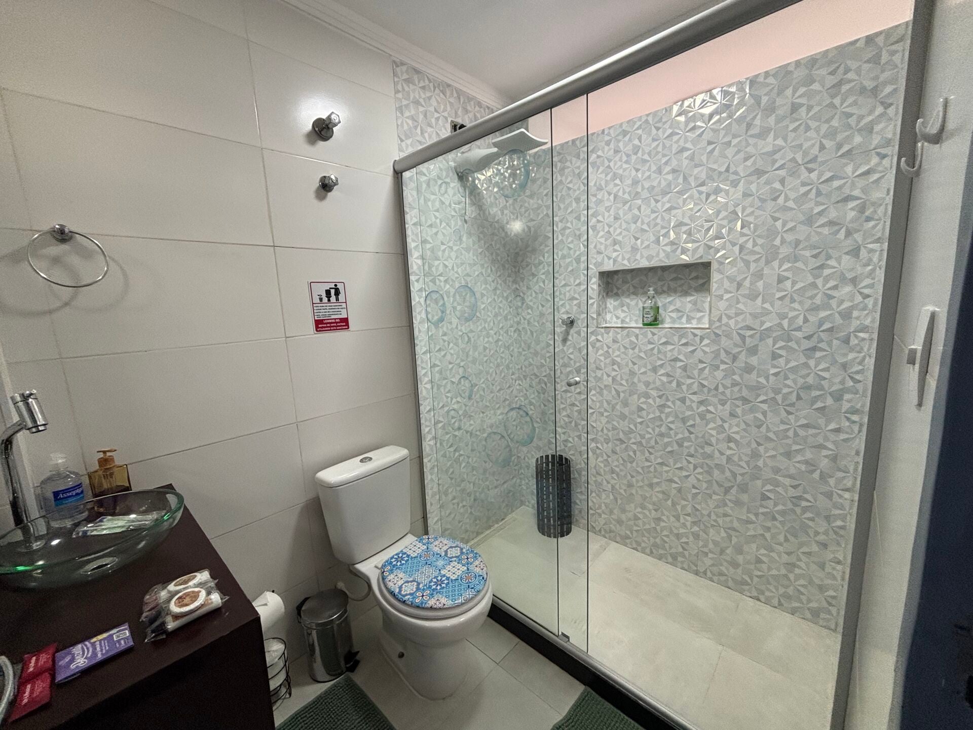 Apartamento 54 · 1 dorm. — Banheiro