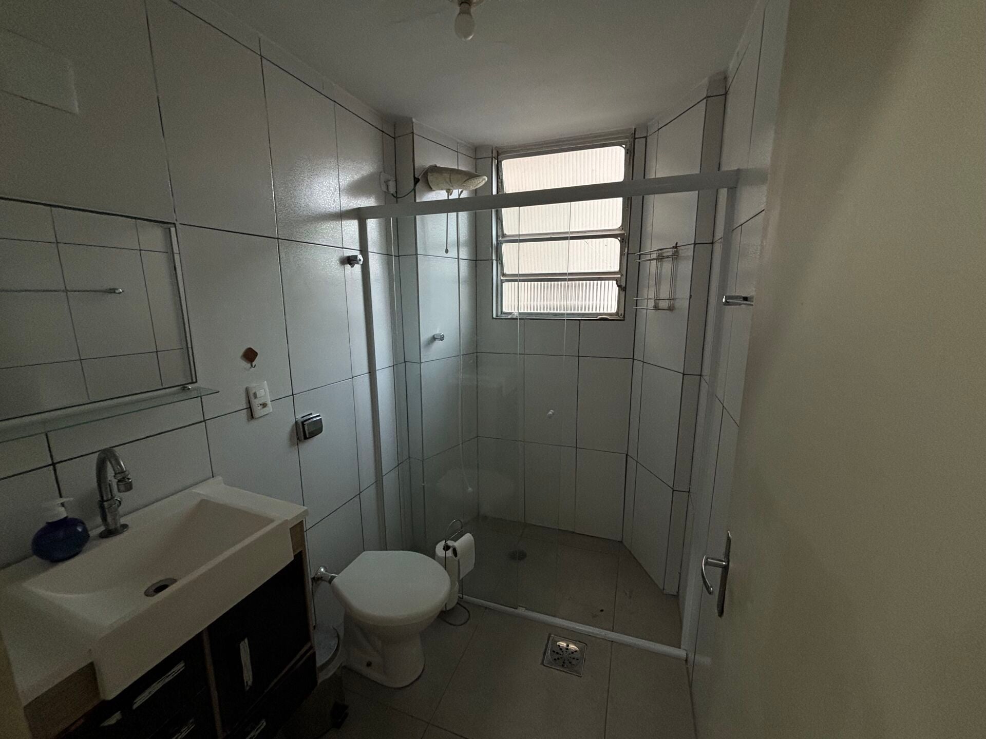Apartamento 32 · 1 dorm. — Banheiro
