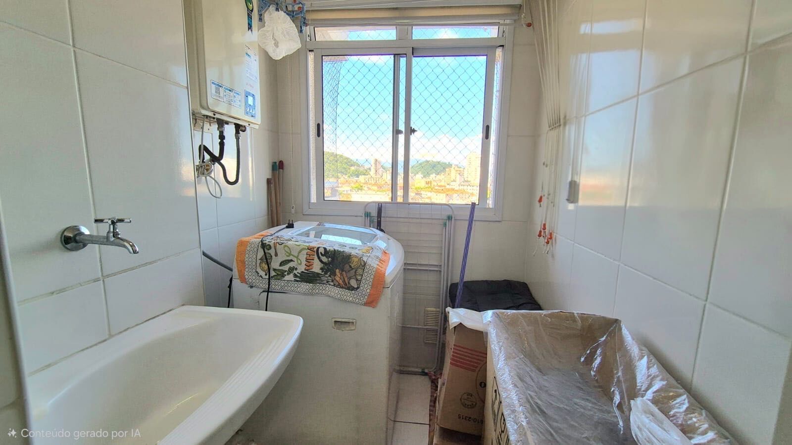 Apartamento (Bloco C, ap. 72) · 2 dorm. — Área de serviço