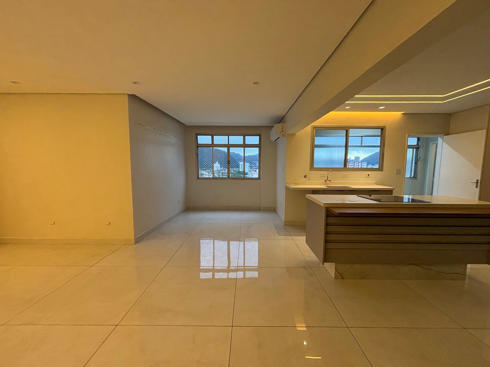 Apartamento 82 · 3 dorm. — Sala