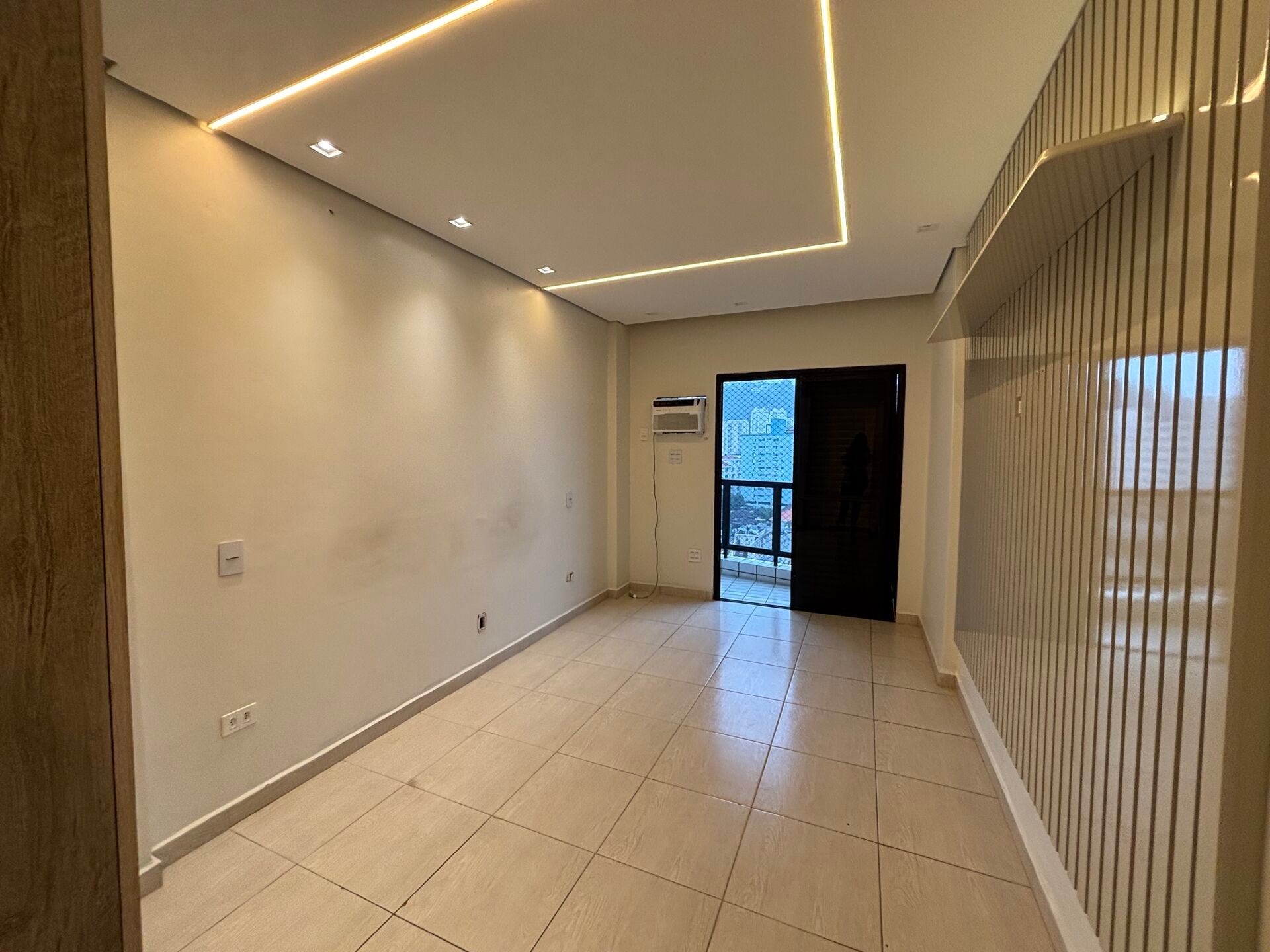 Apartamento 82 · 3 dorm. — Sala