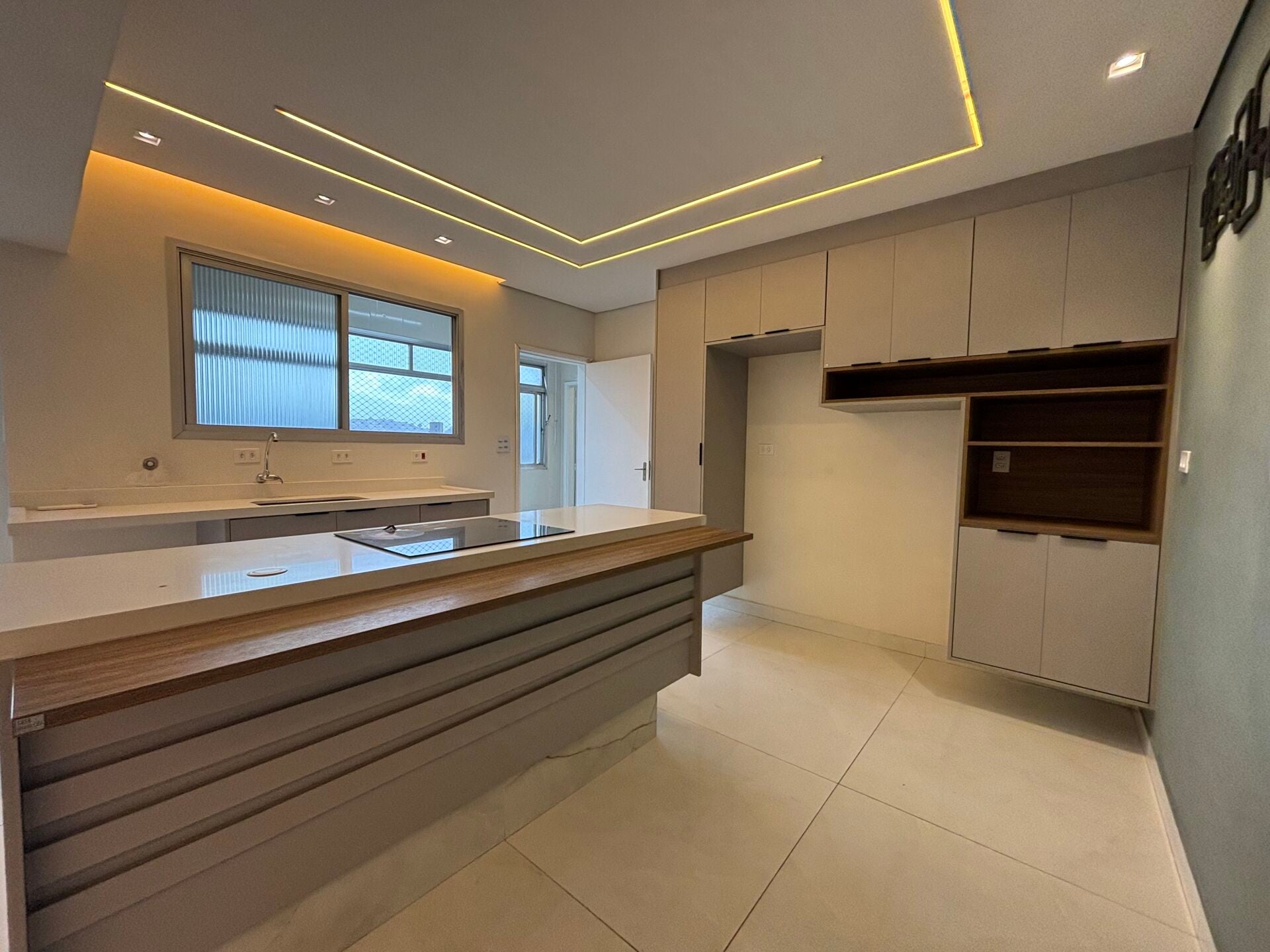 Apartamento 82 · 3 dorm. — Cozinha